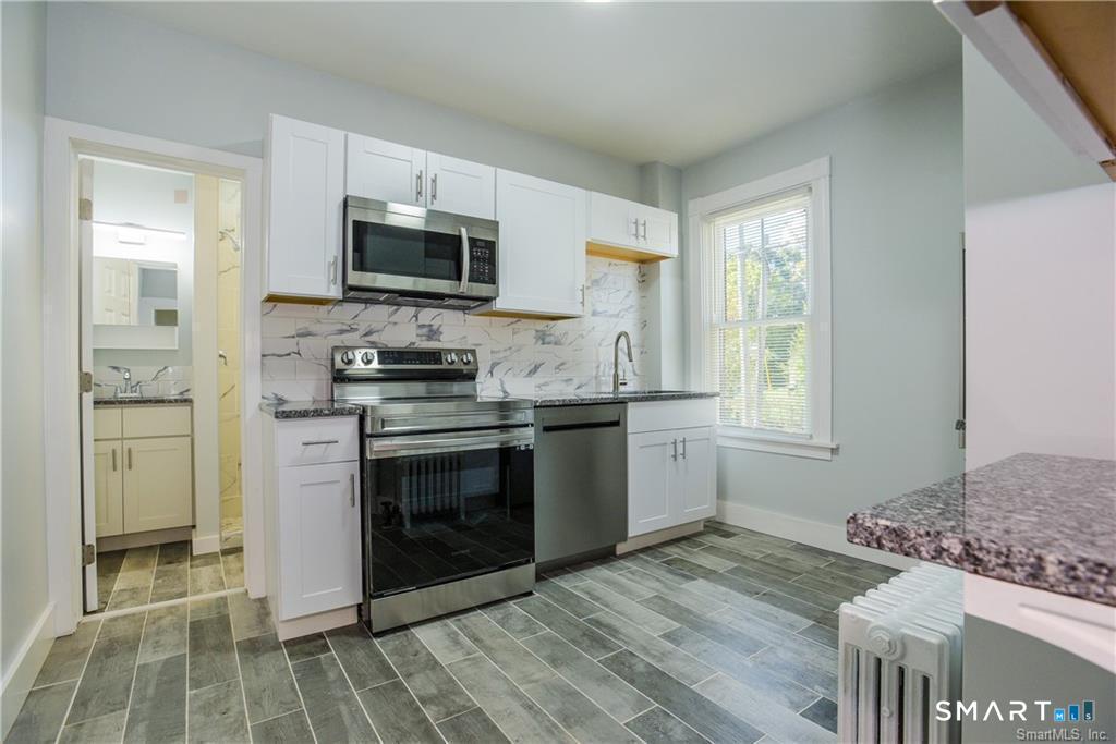 21 Bayview Avenue Property Photo 6