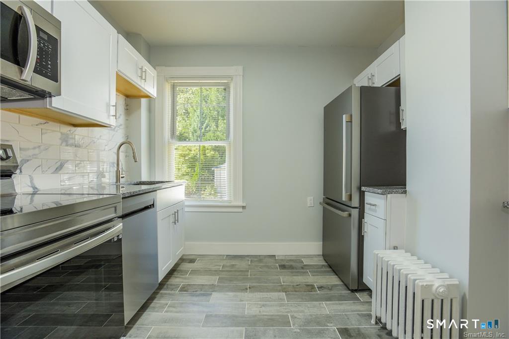 21 Bayview Avenue Property Photo 7
