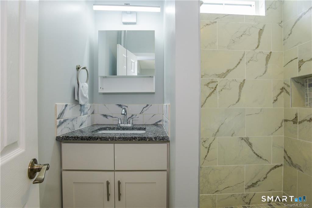 21 Bayview Avenue Property Photo 13