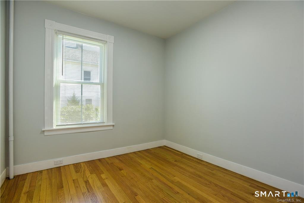21 Bayview Avenue Property Photo 14