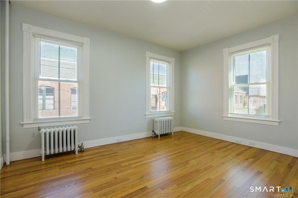 21 Bayview Avenue Property Photo 19