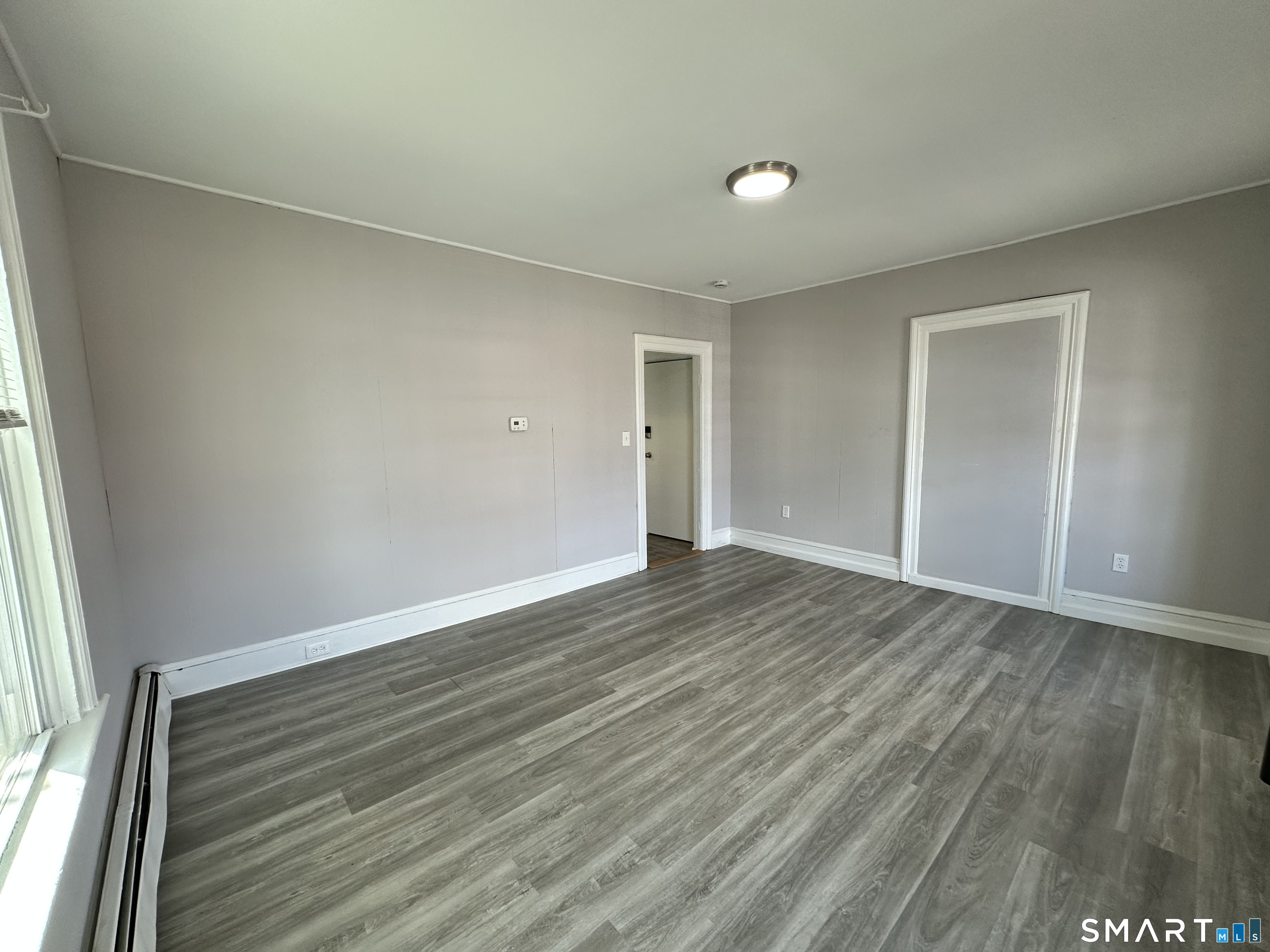 30 Jefferson 1 Avenue Property Photo 5