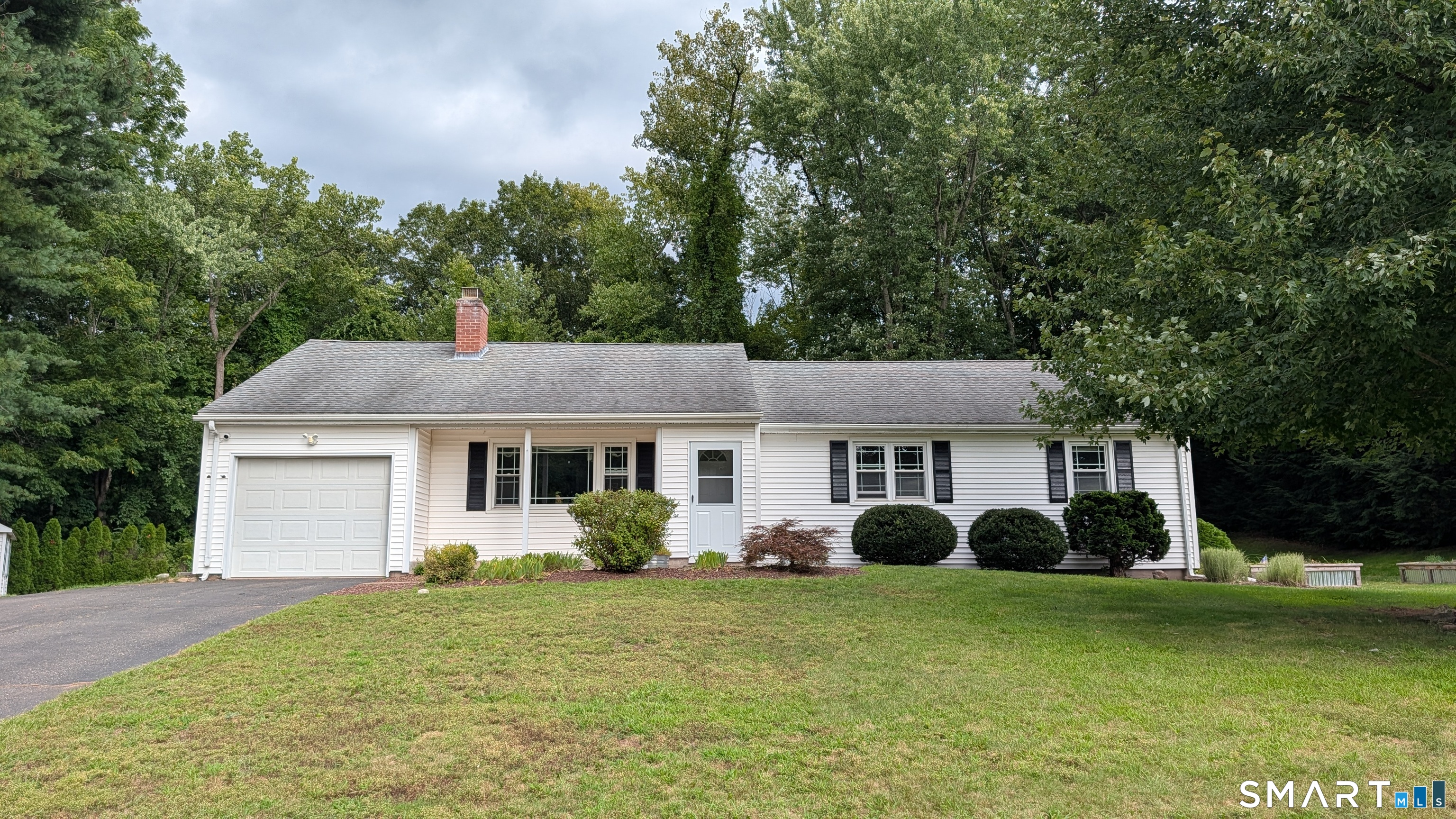 166 Stevens Lane Property Photo 1