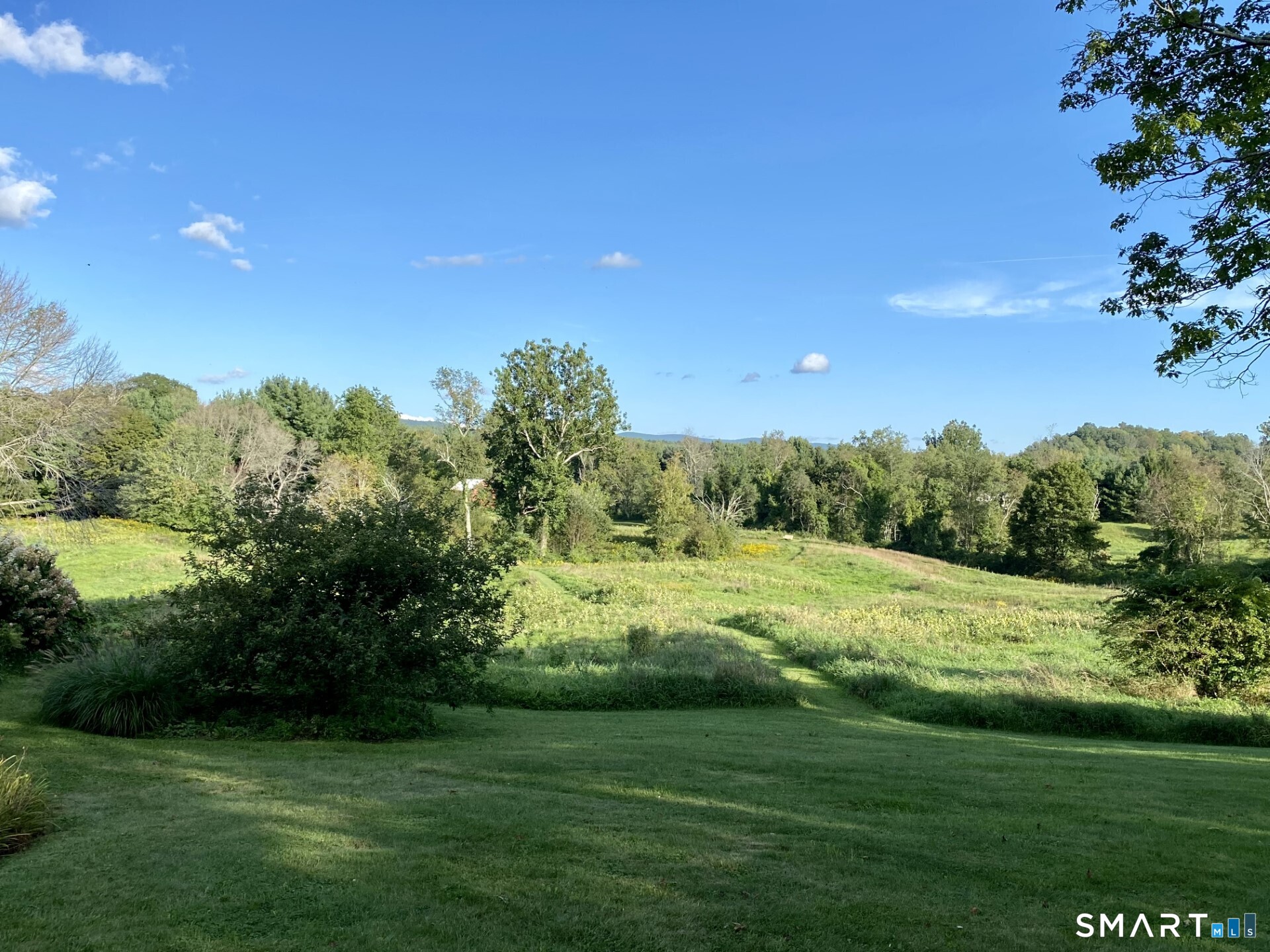 547 Under Mountain Road Property Photo 22
