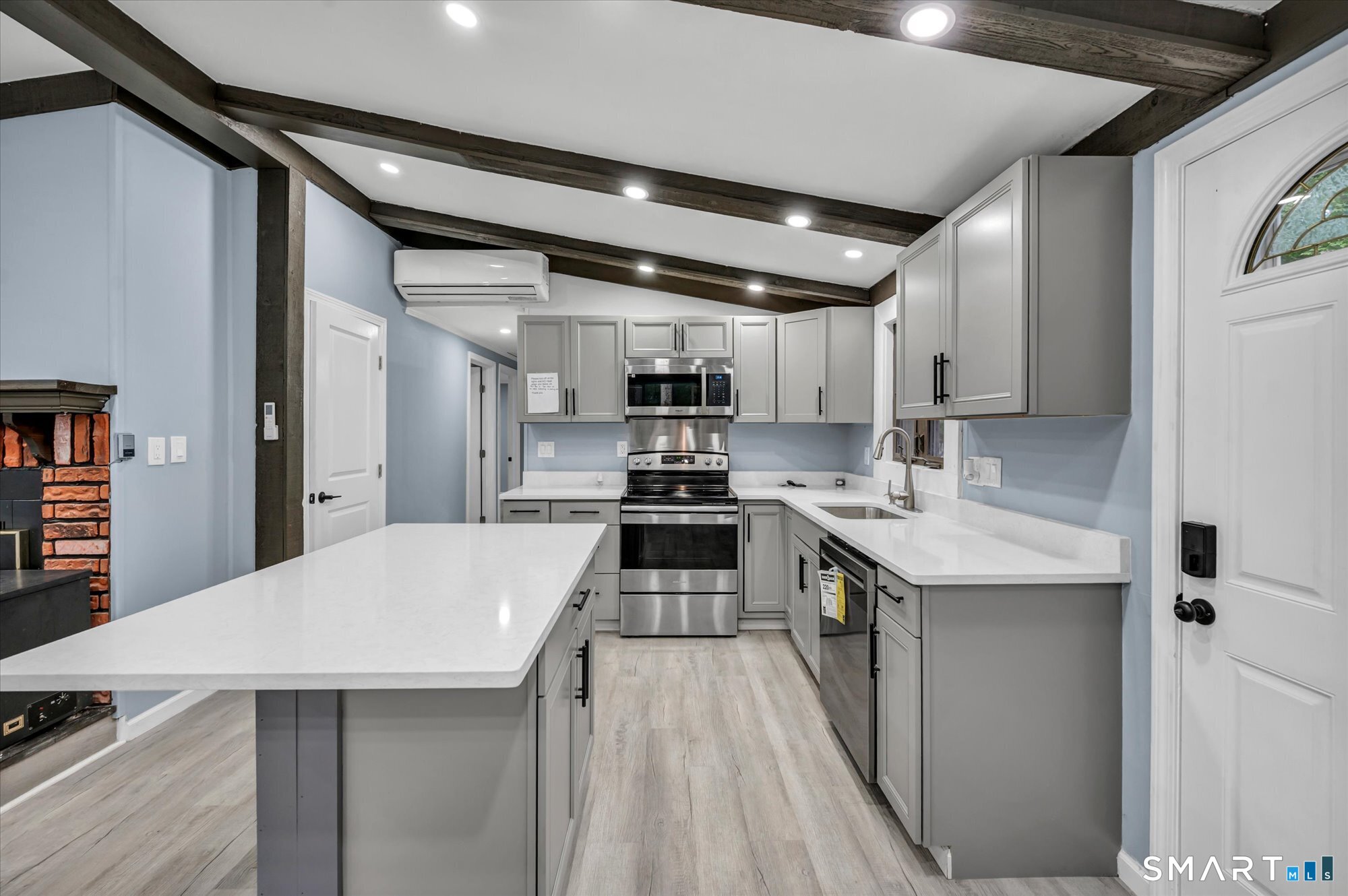 19 Smithfield Avenue Property Photo 8