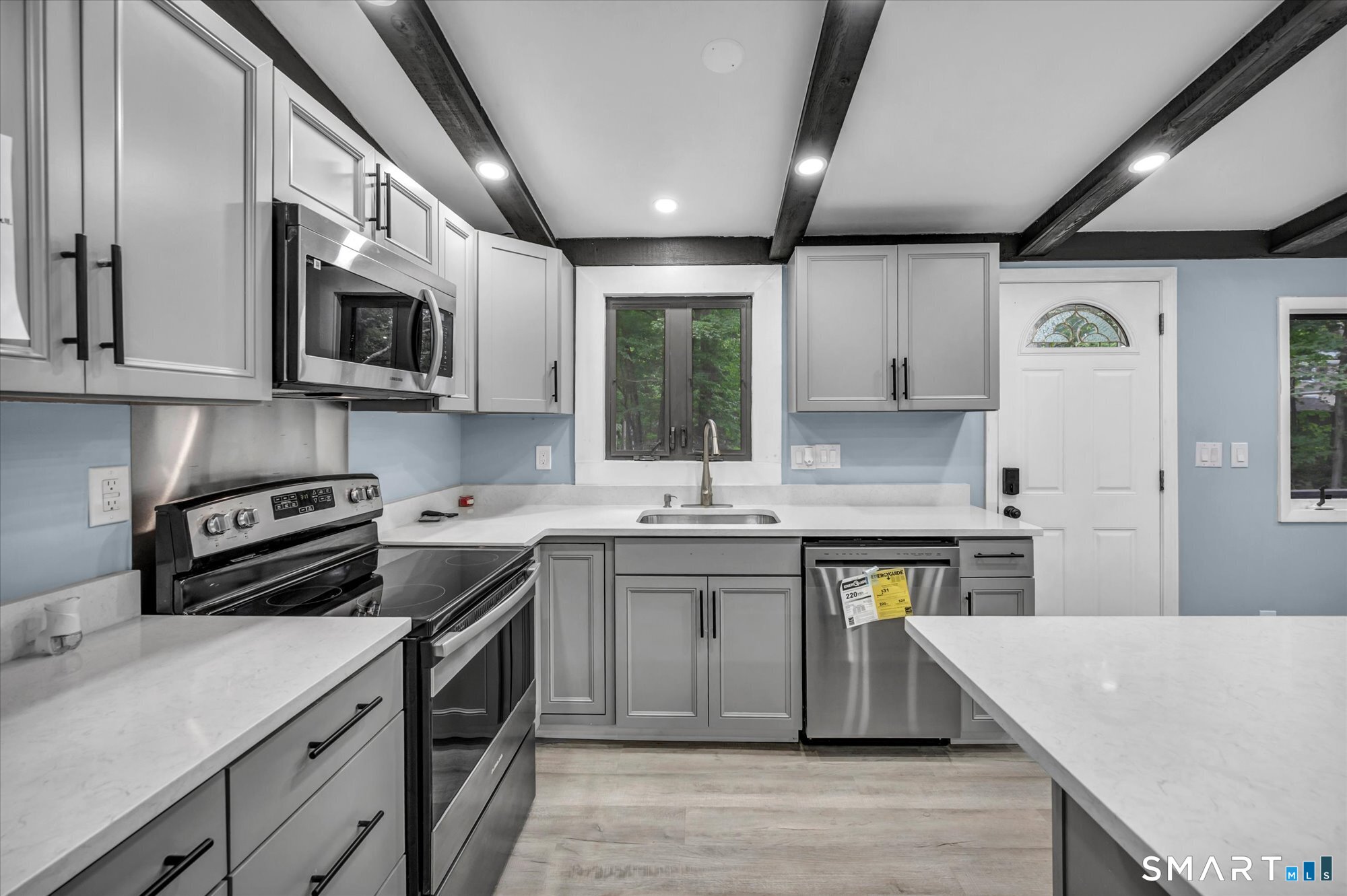 19 Smithfield Avenue Property Photo 10