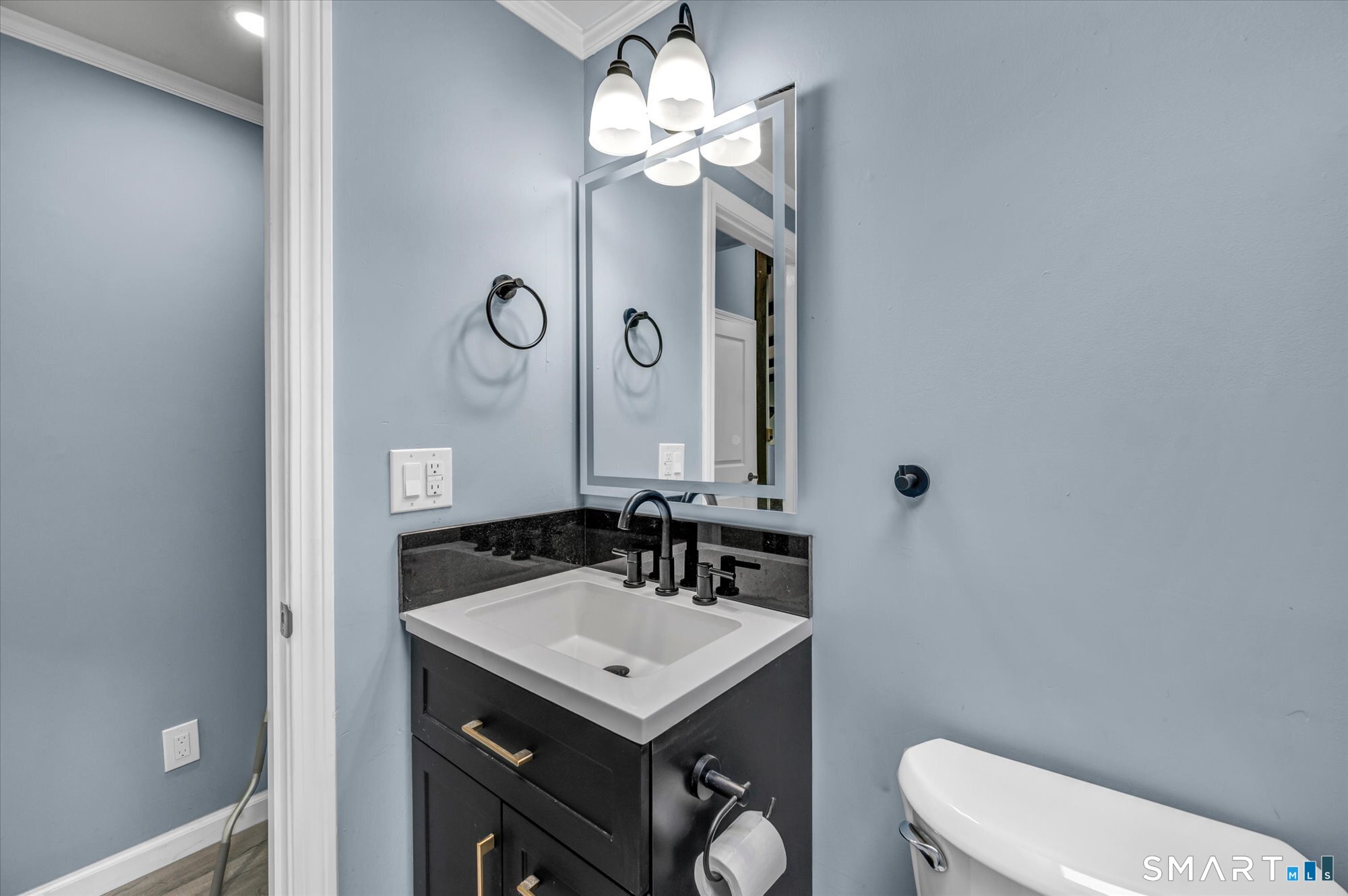 19 Smithfield Avenue Property Photo 15