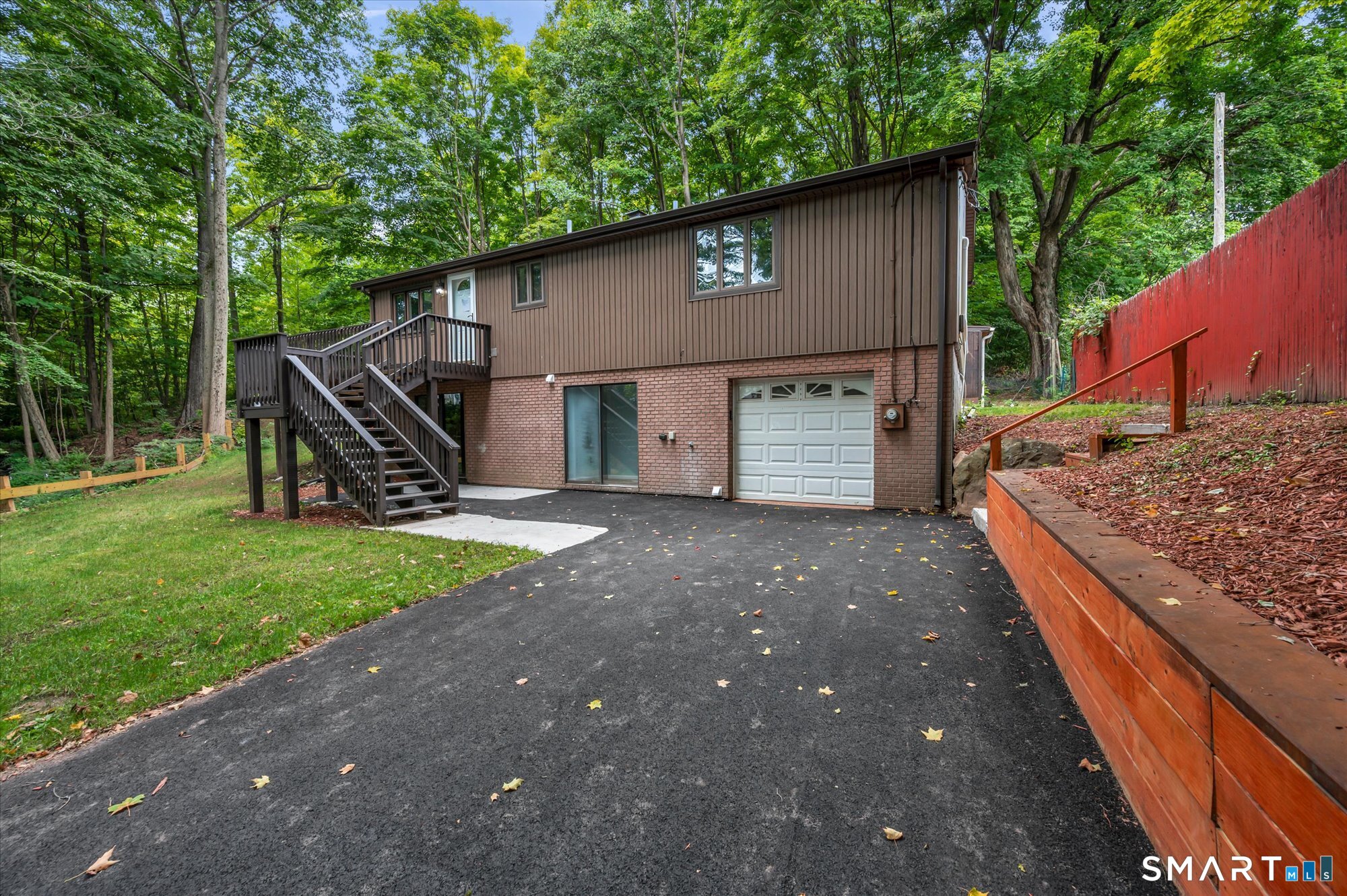 19 Smithfield Avenue Property Photo 33