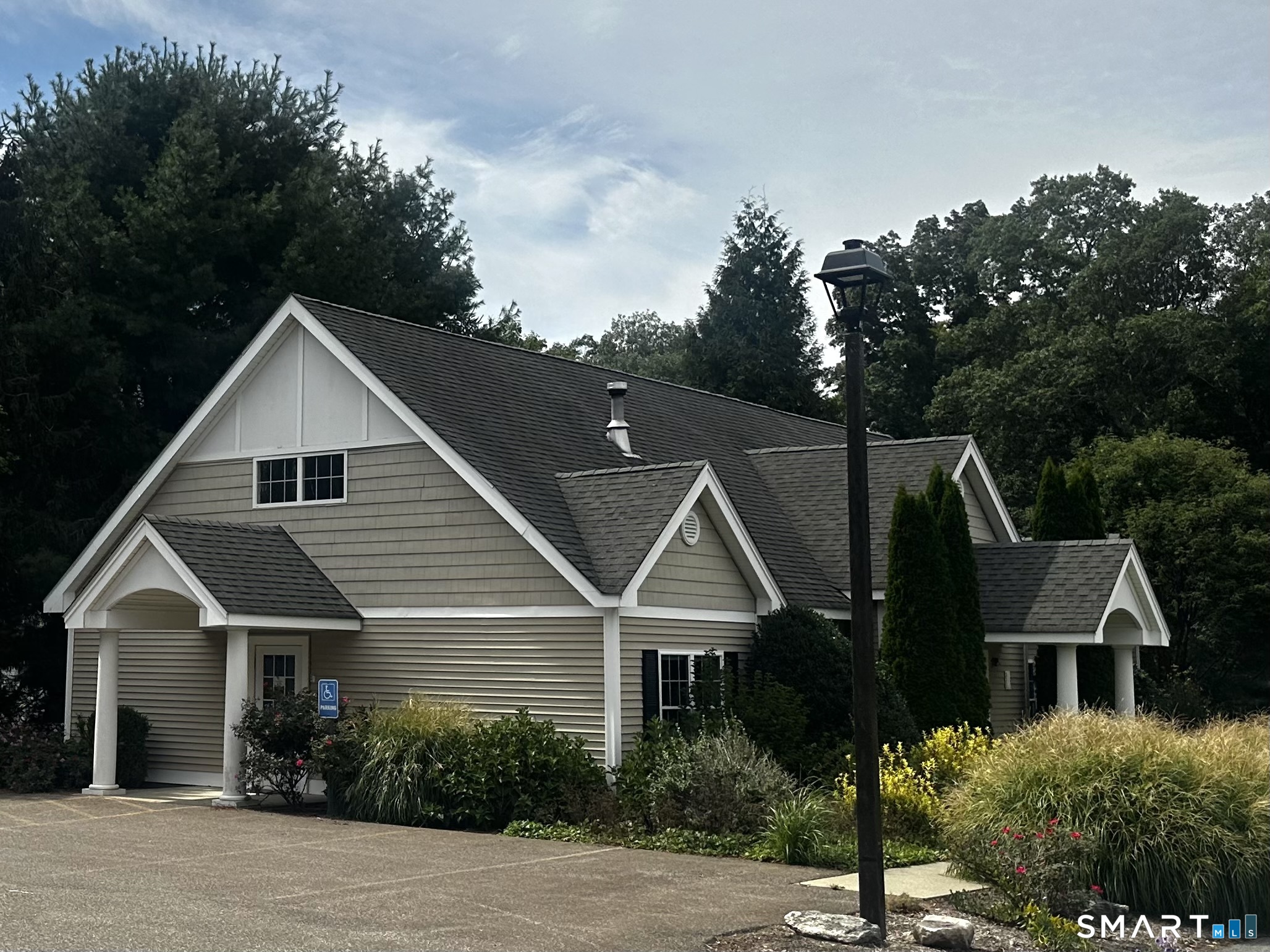 19 Cliff Road Property Photo 3