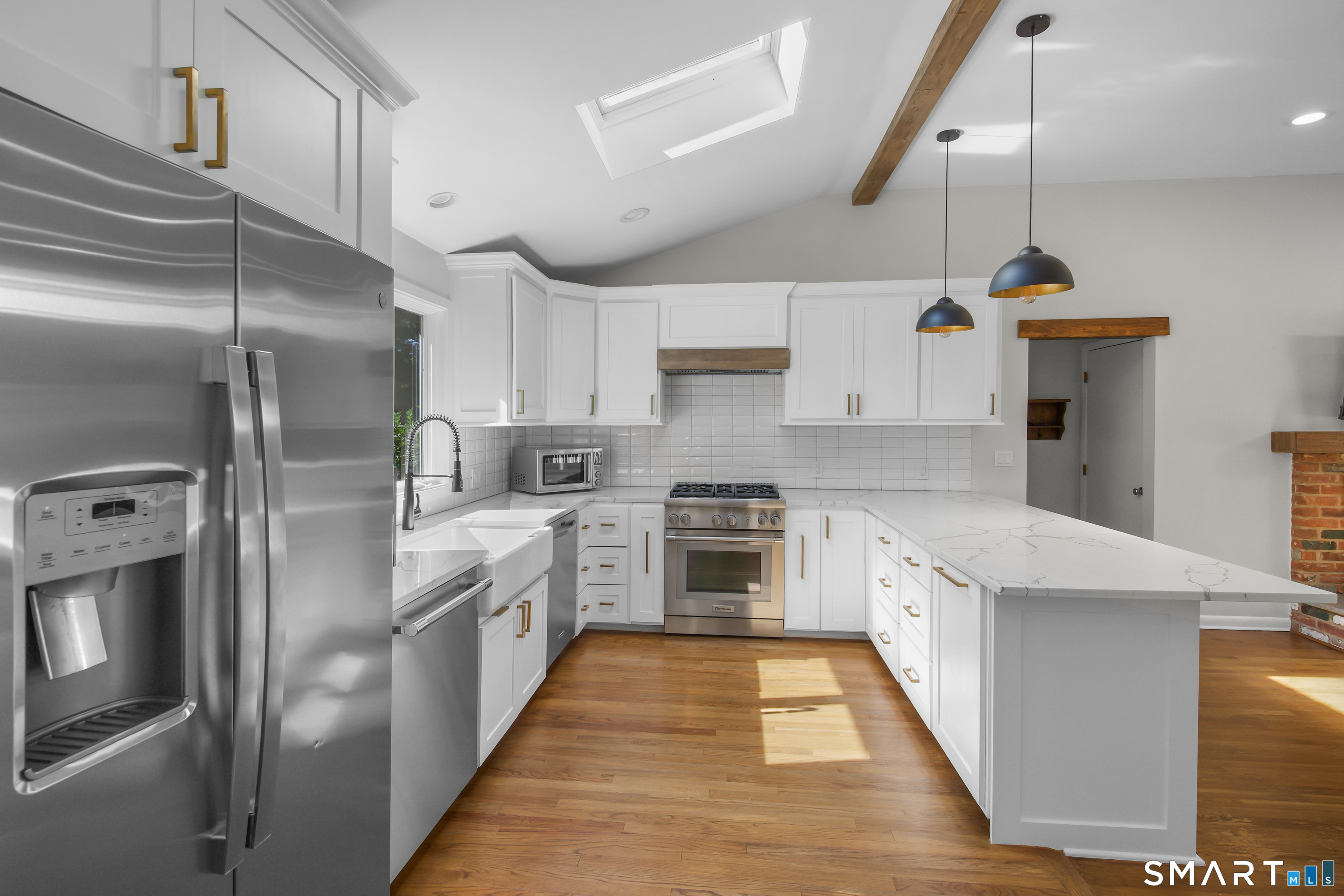 59 Colony Road Property Photo 4