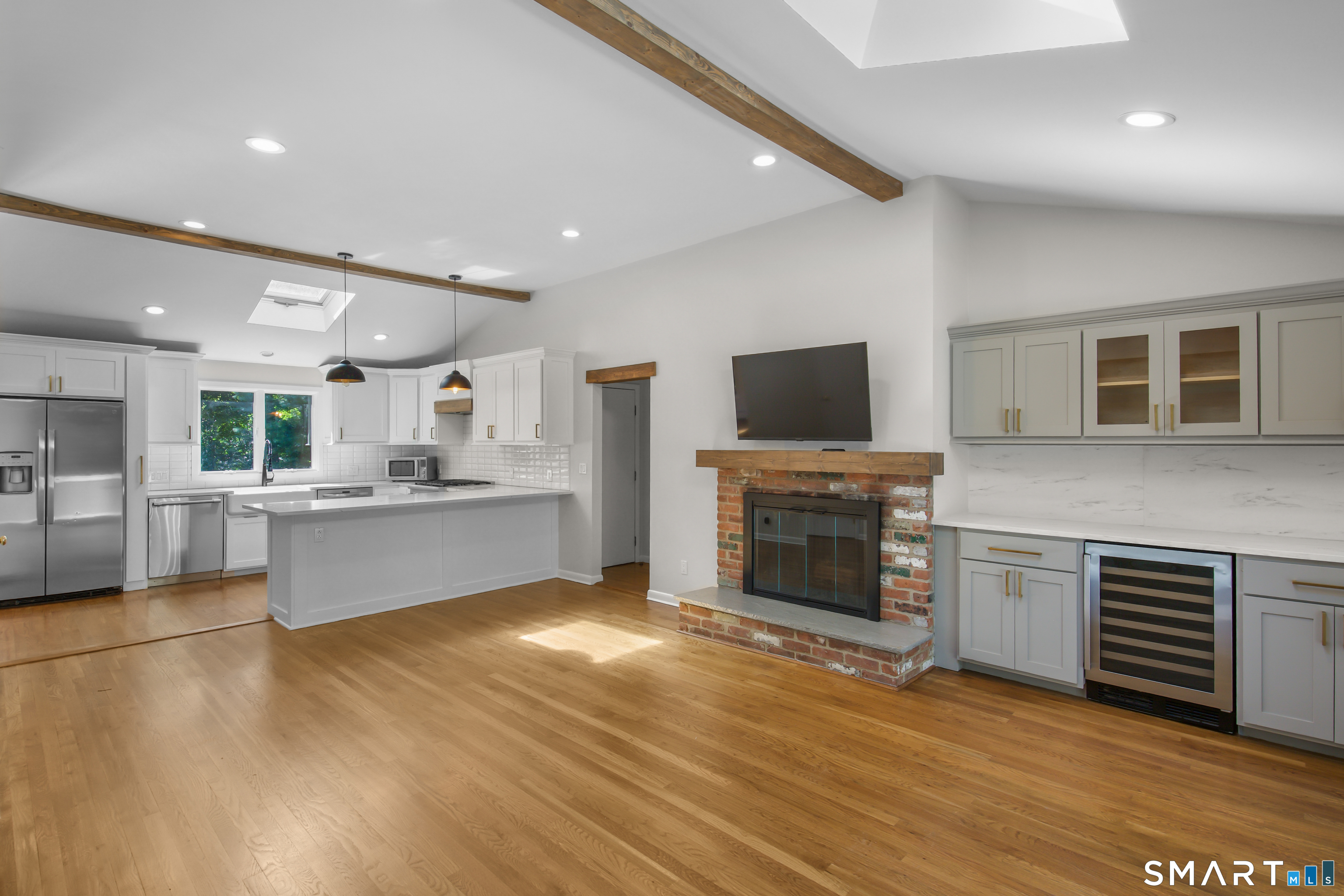 59 Colony Road Property Photo 6
