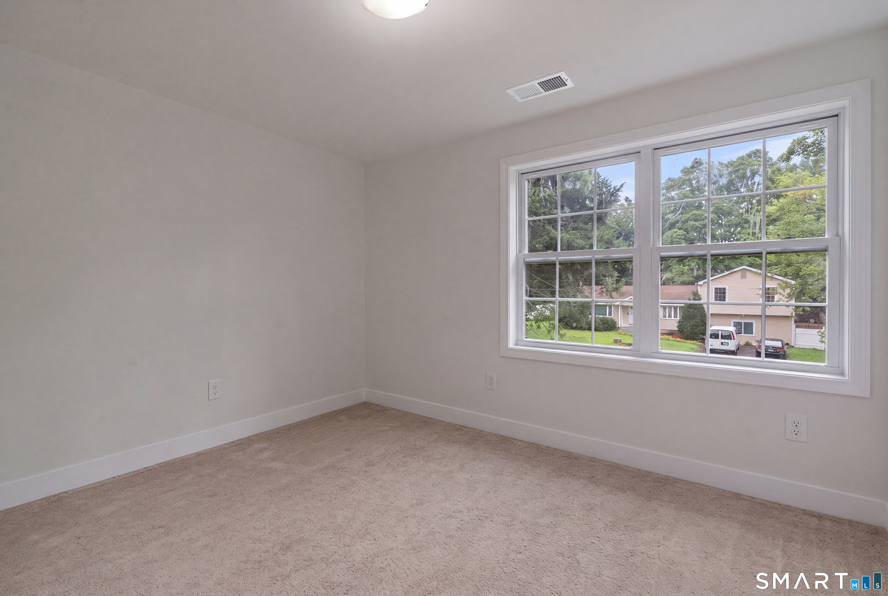 311 Orchard Avenue Property Photo 11