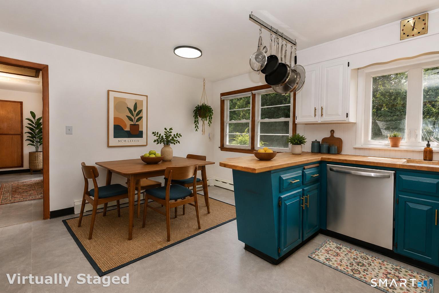 421 Como Avenue Property Photo 10