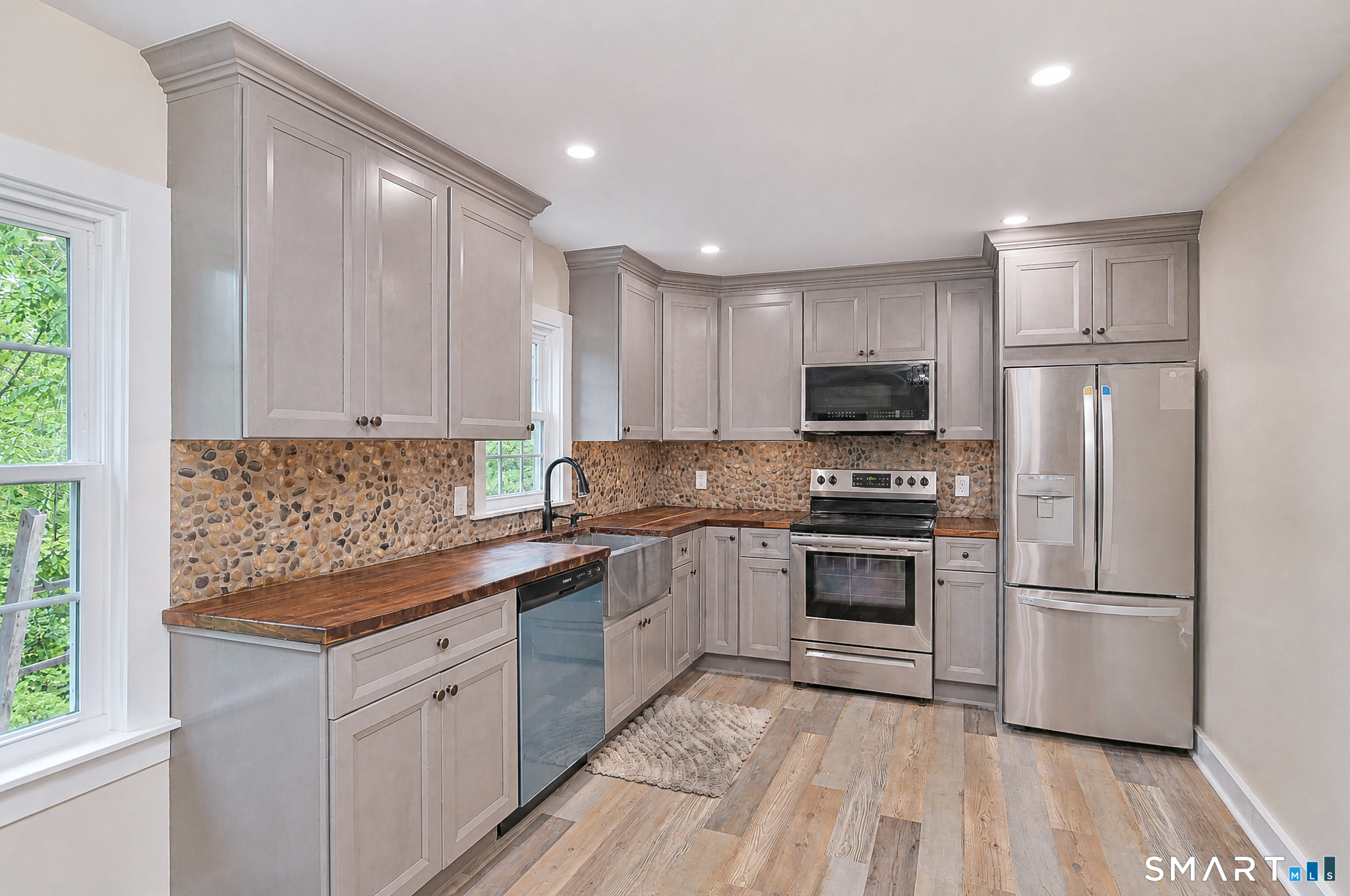22 Waller Road Property Photo 8