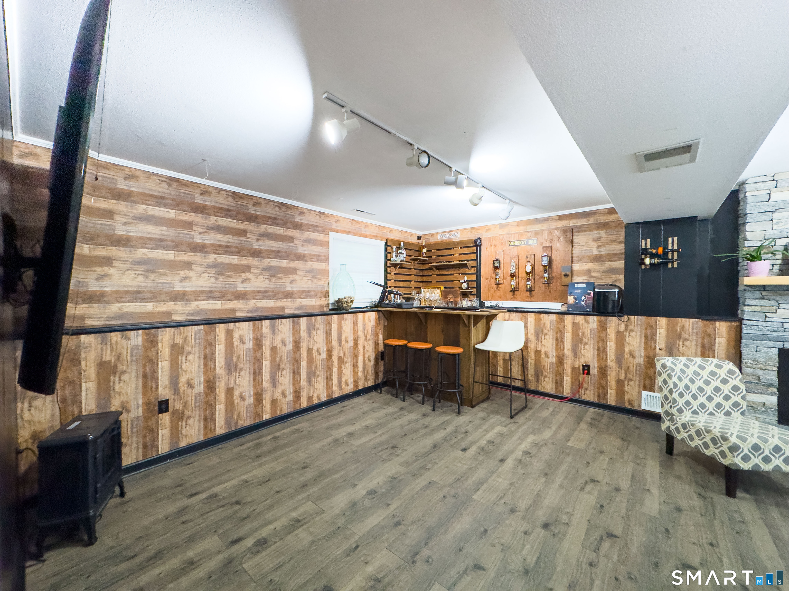 393 Torringford East Street Property Photo 27
