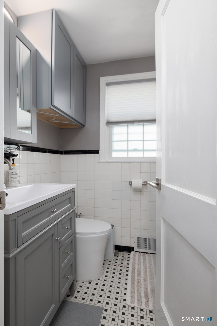 302 Brimfield Road Property Photo 13