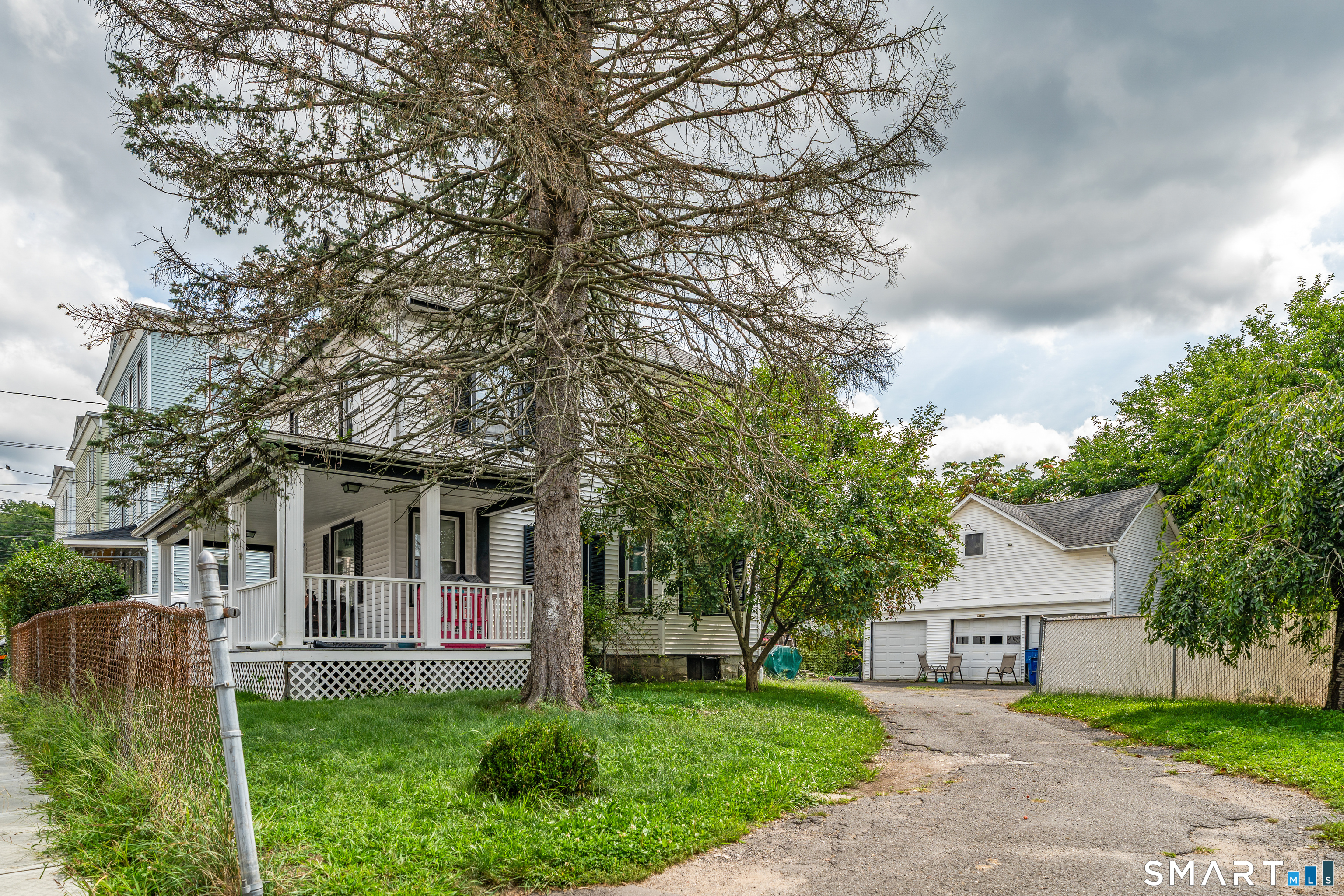16 Luke Street Property Photo 2
