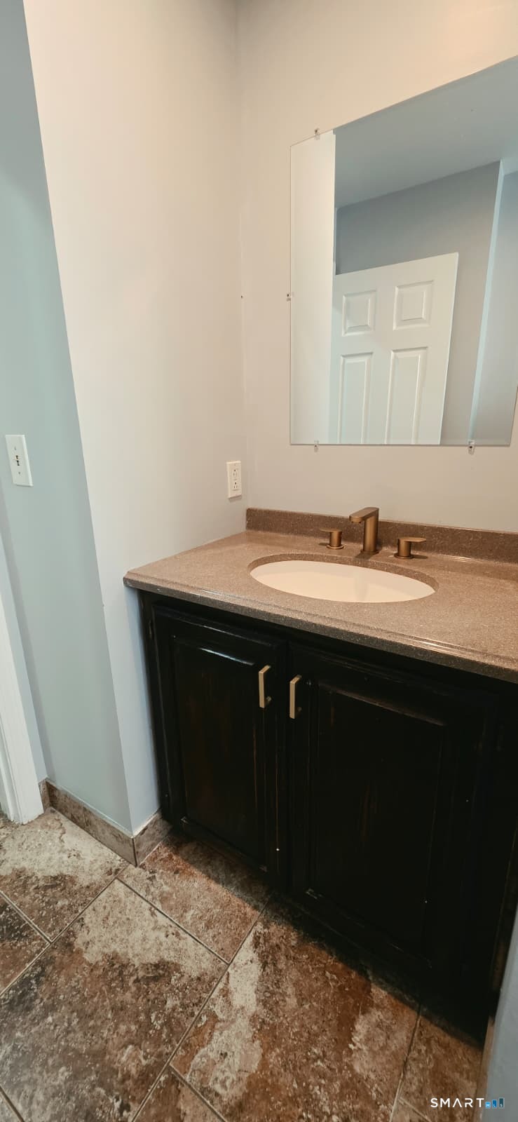 1144 Hancock 1r Avenue Property Photo 23