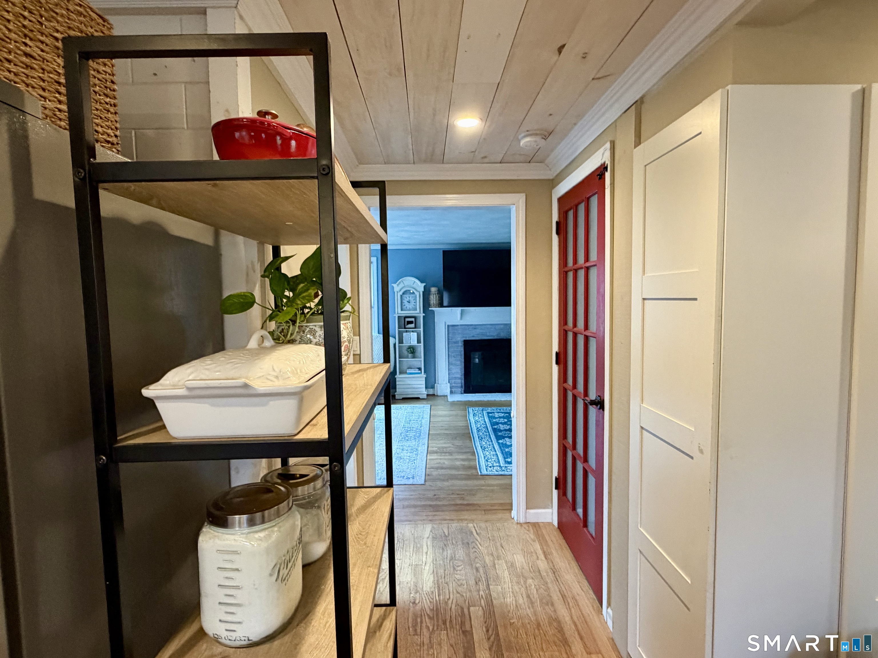 37 Wynding Hills Road Property Photo 12