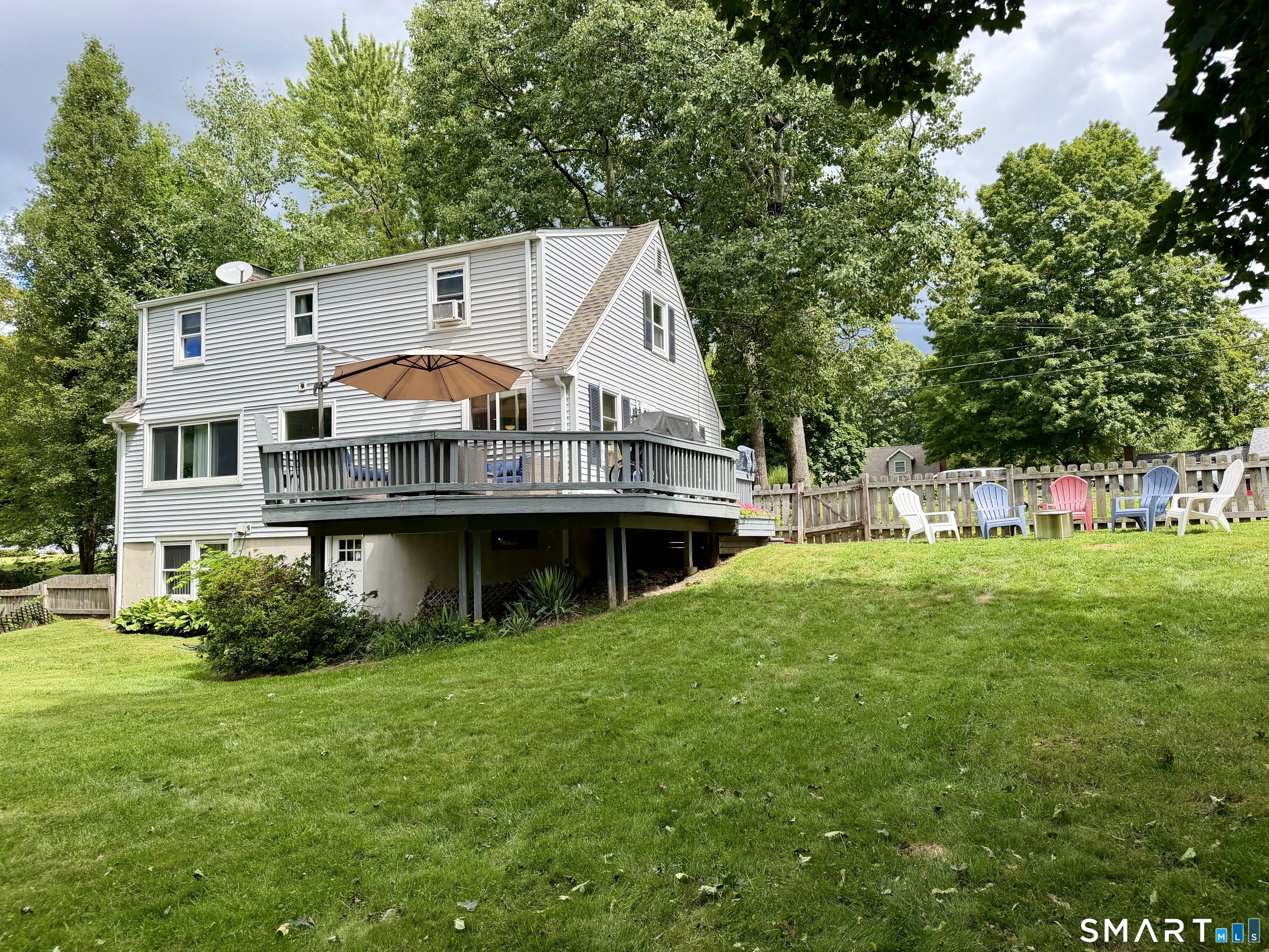 37 Wynding Hills Road Property Photo 23