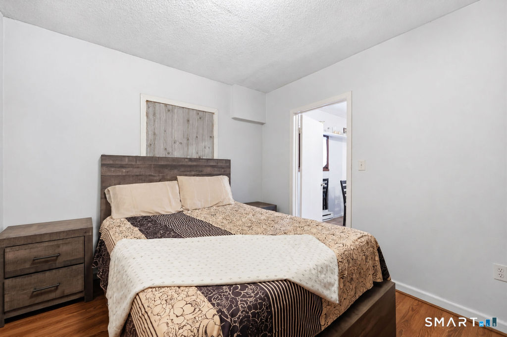 639 Arch Street Property Photo 4