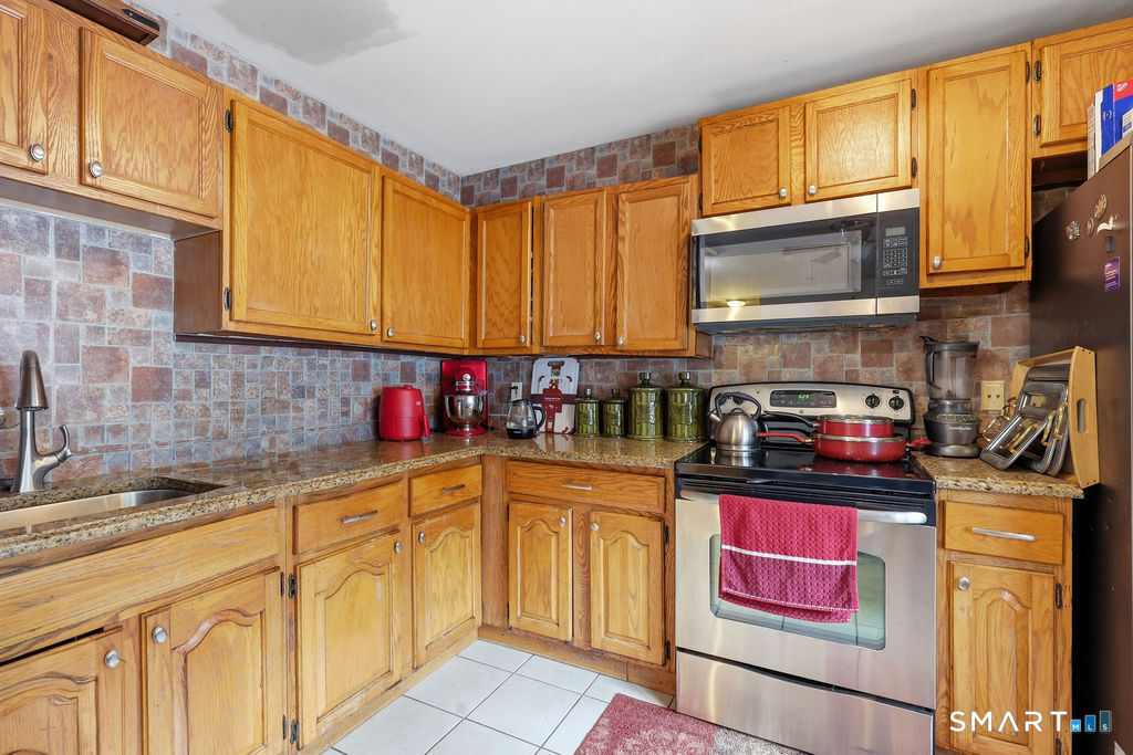 639 Arch Street Property Photo 8