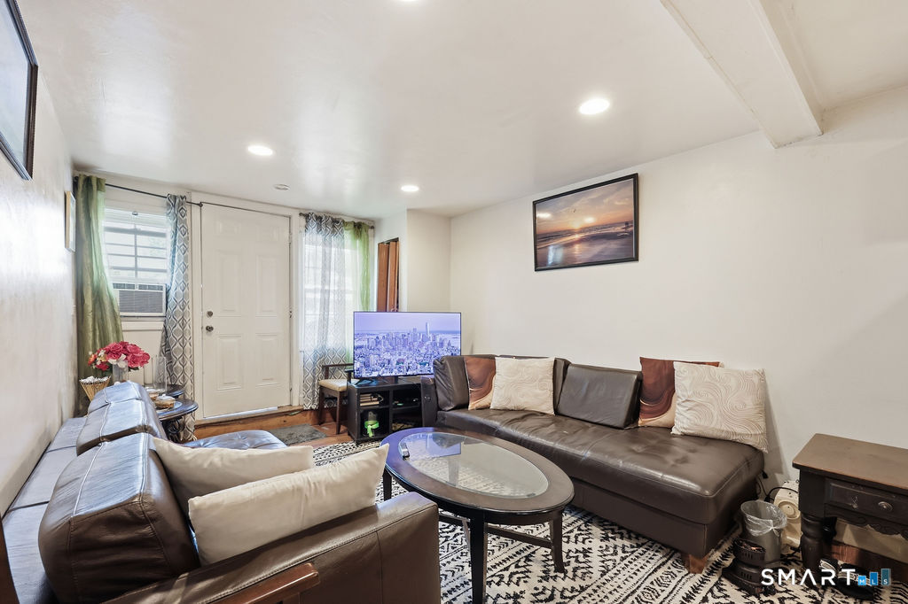 639 Arch Street Property Photo 18