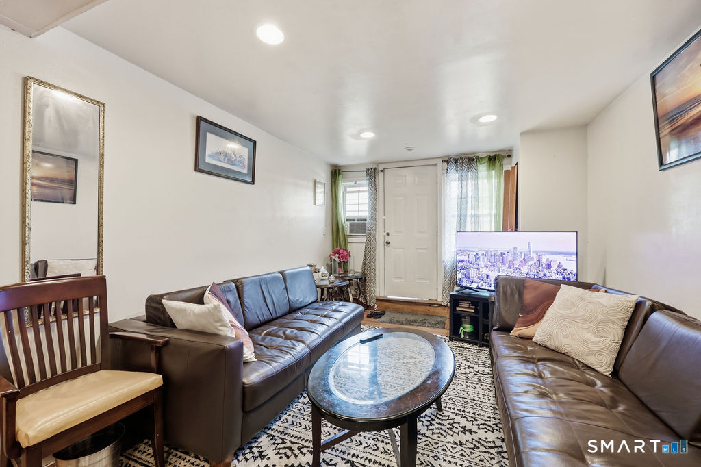 639 Arch Street Property Photo 20