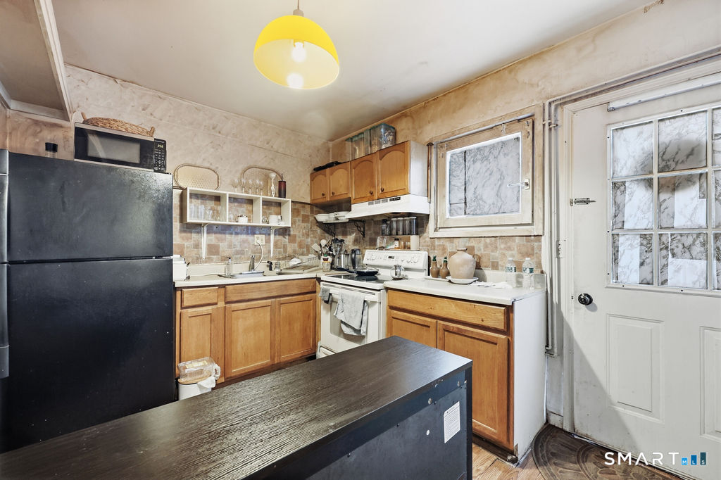 639 Arch Street Property Photo 28