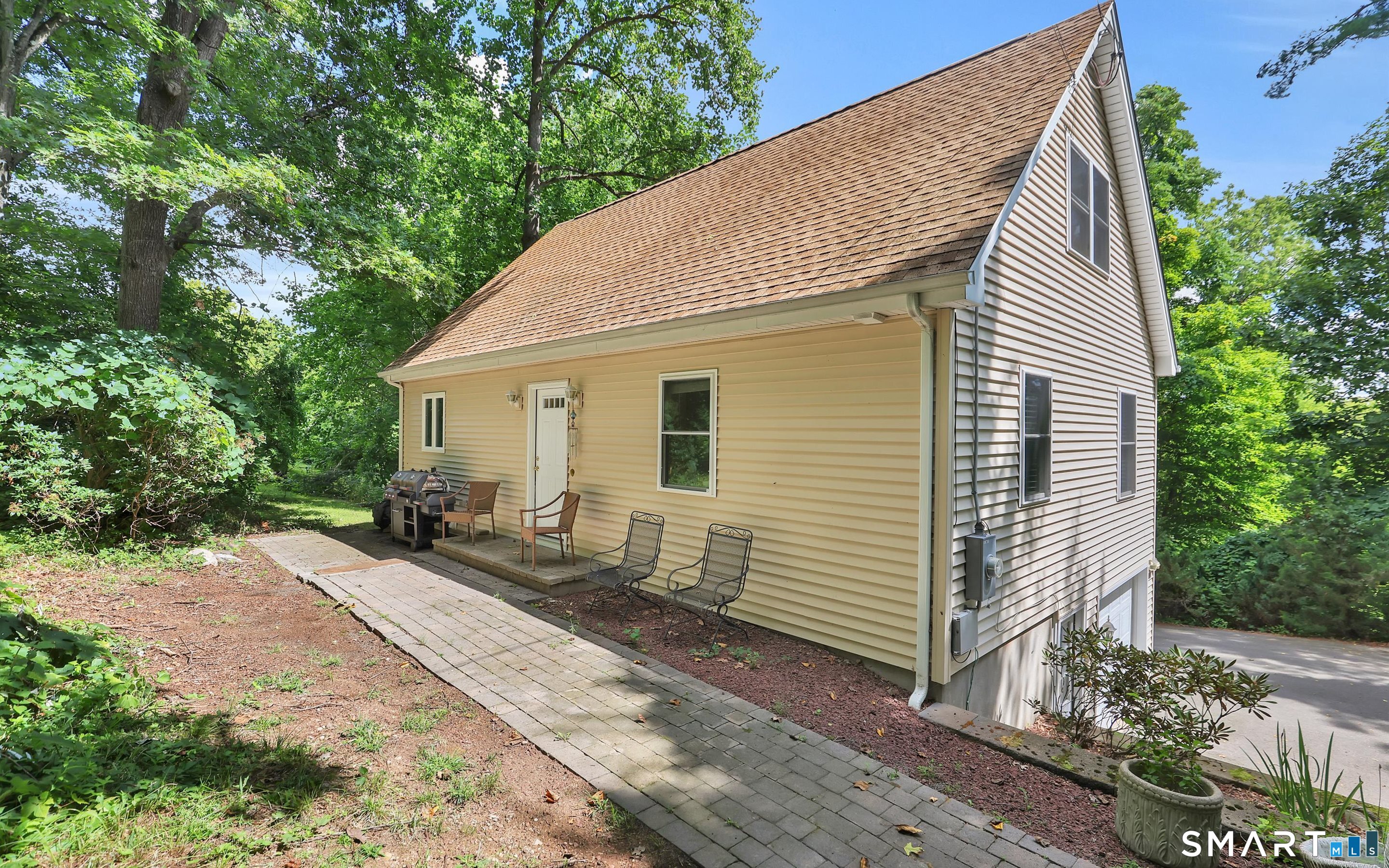 25 Gale Road Property Photo 3