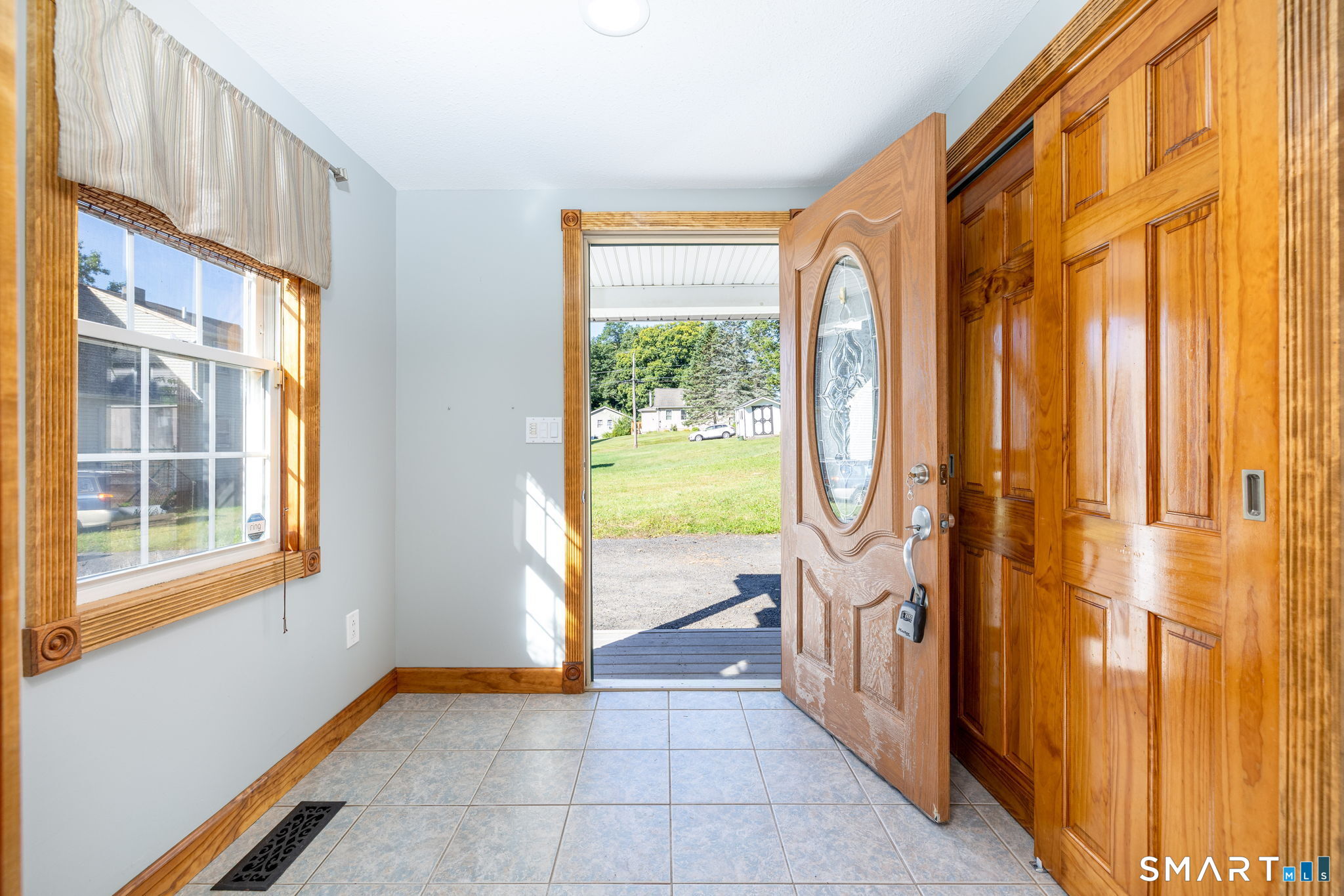 768 Terryville Avenue Property Photo 4
