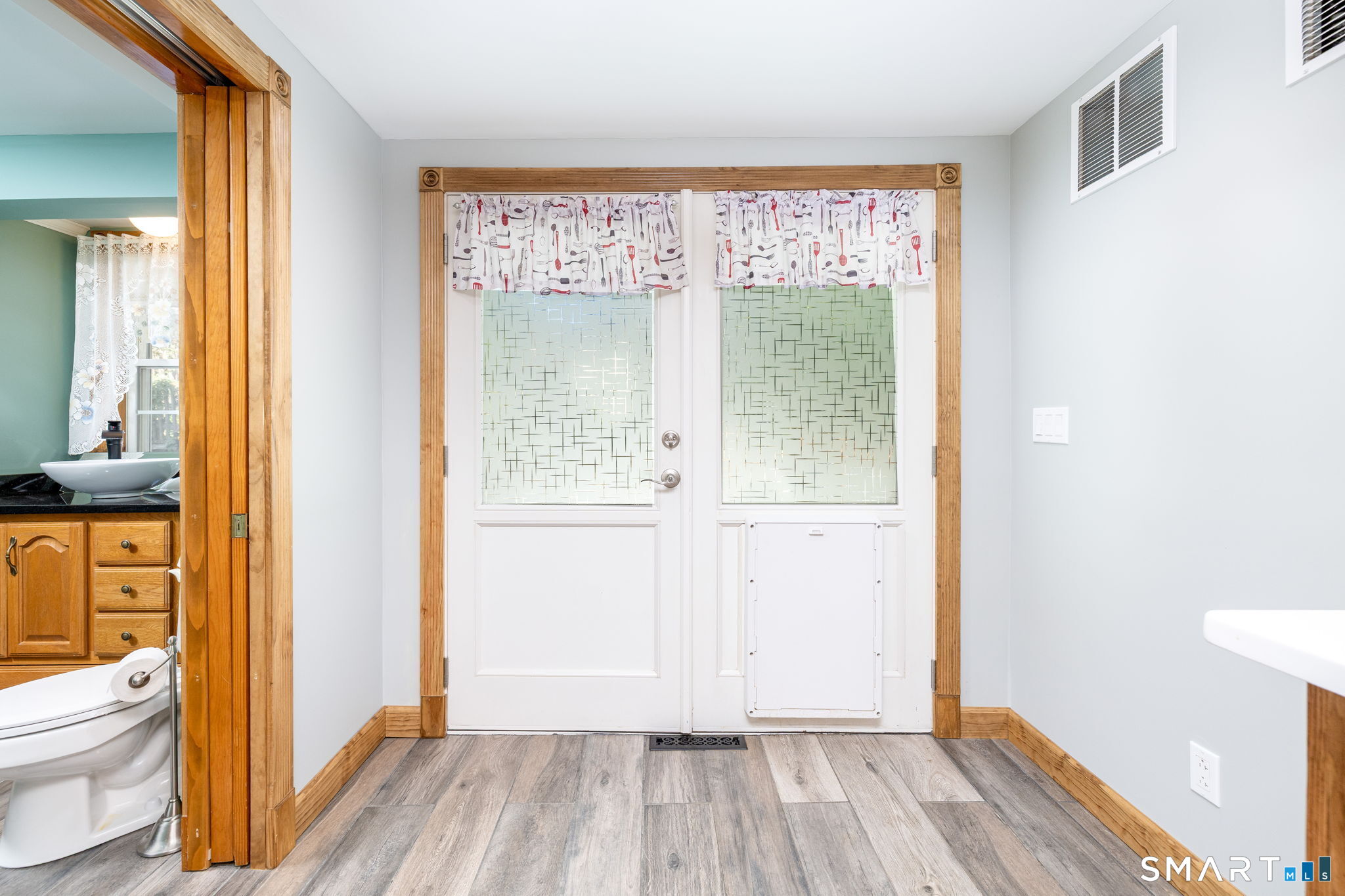 768 Terryville Avenue Property Photo 15