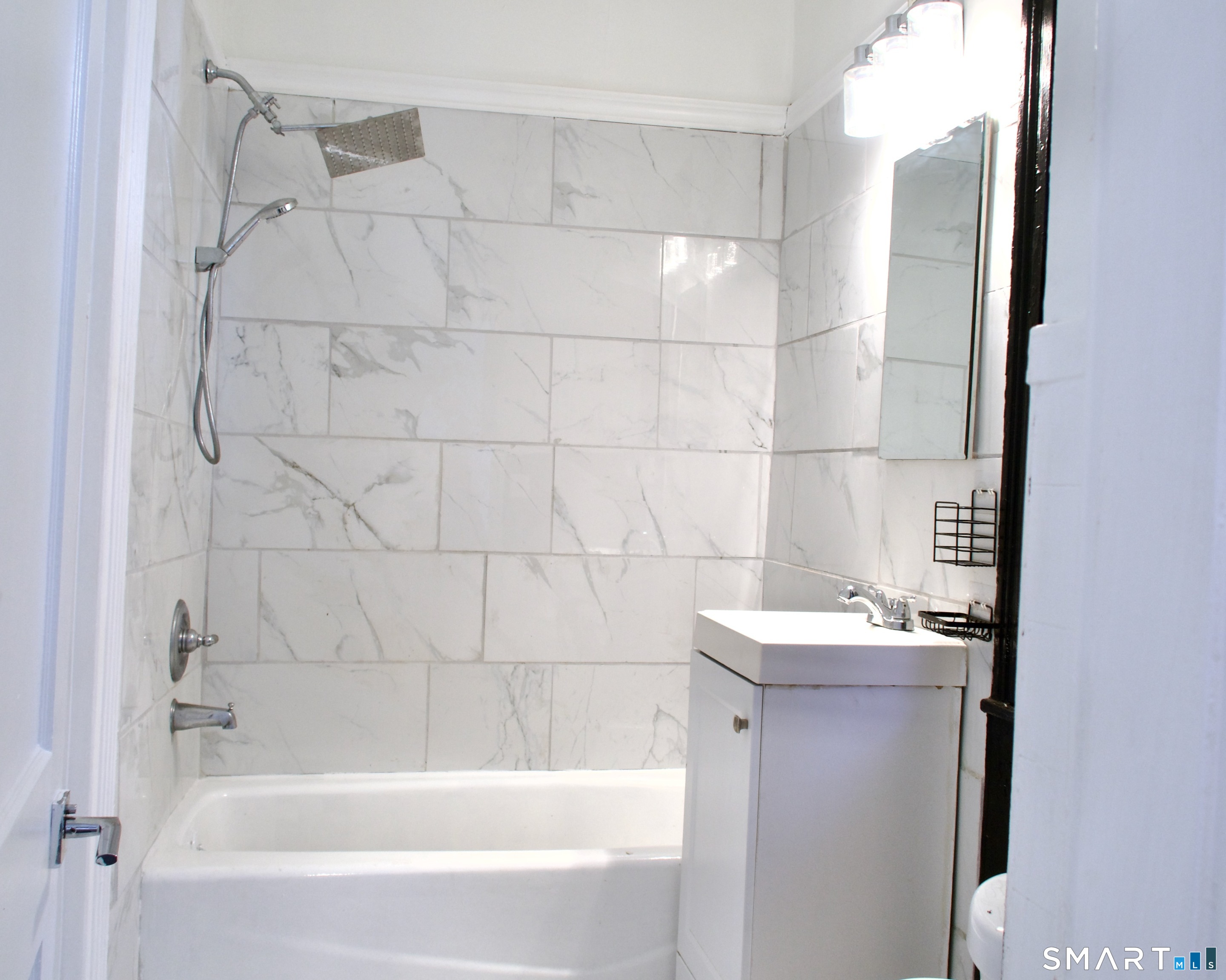 8 Rockwell Avenue Property Photo 17