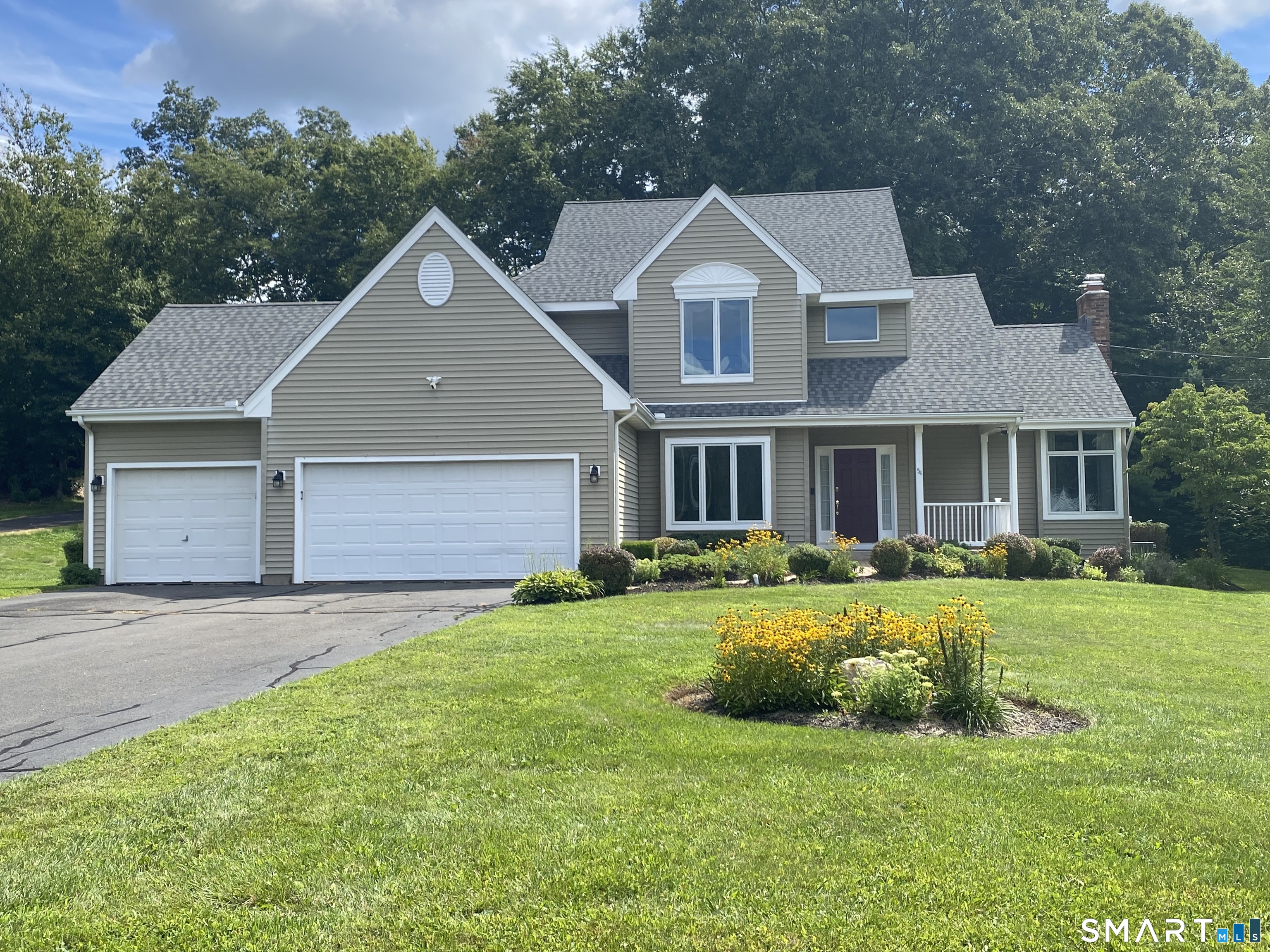 54 Winchester Drive Property Photo 1