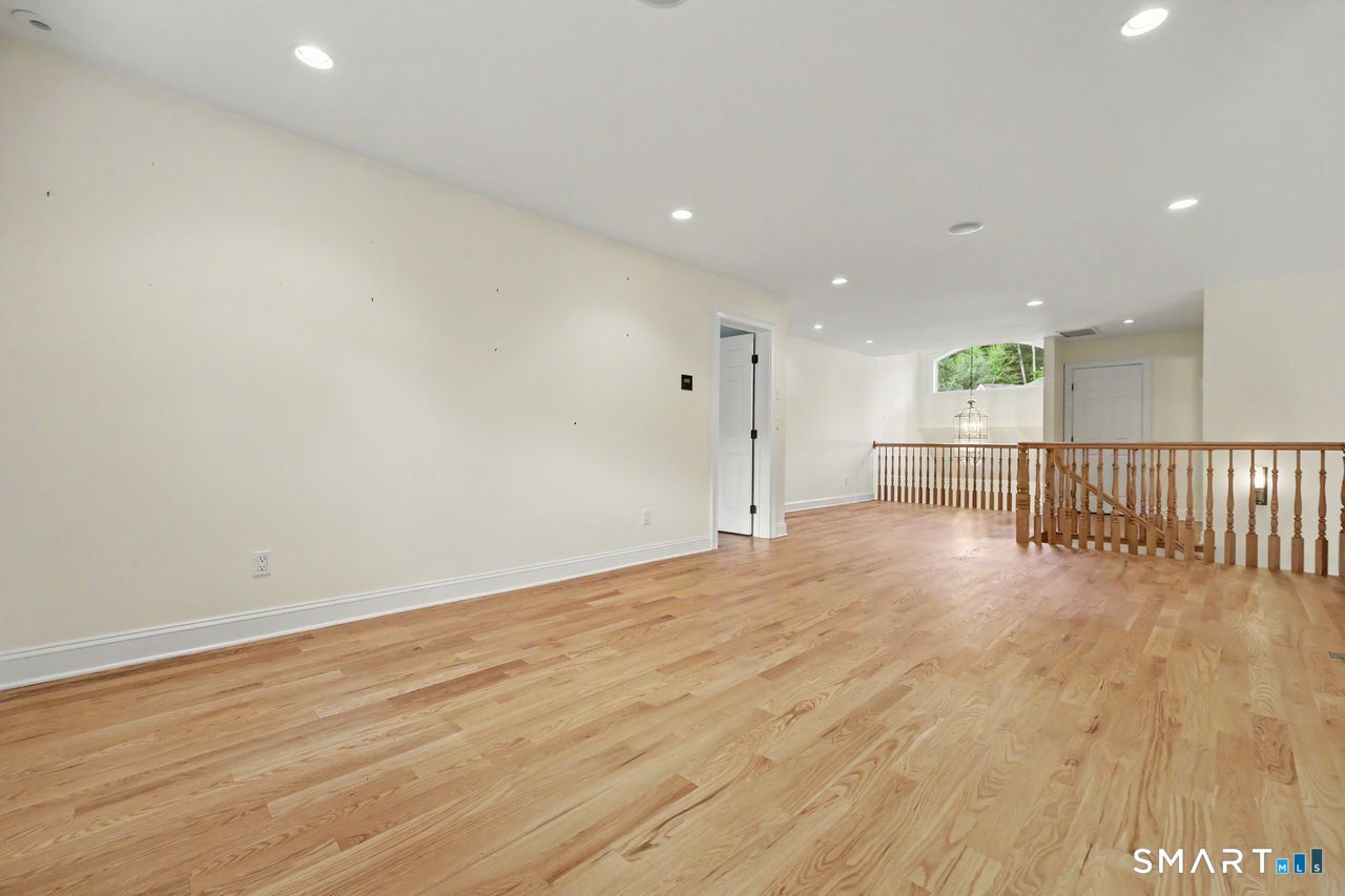 4 Rainbow 4 Court Property Photo 21