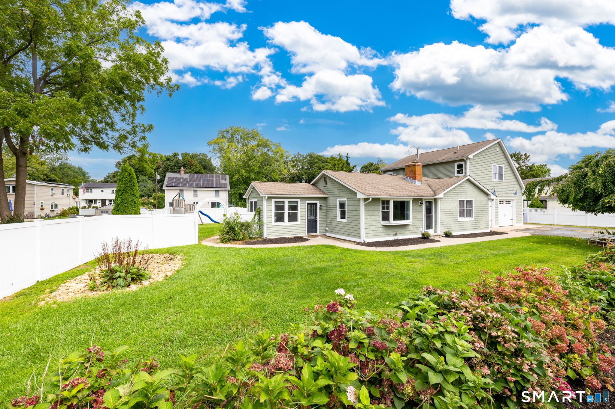 6 Willard Street Property Photo 1