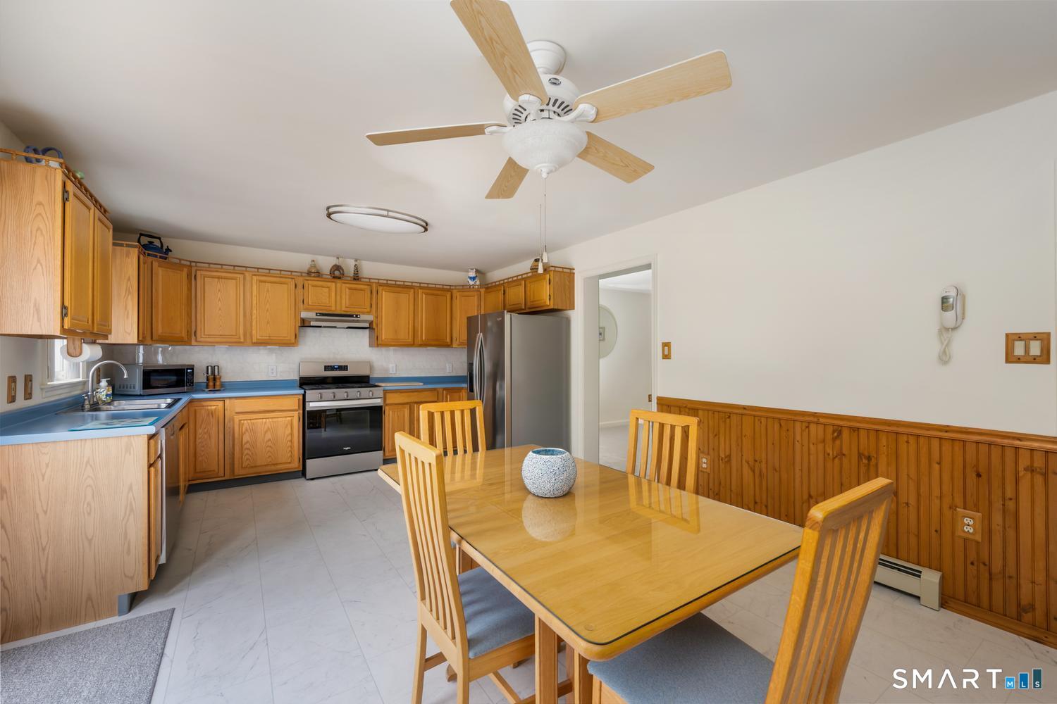 12 Old Hawleyville Road Property Photo 9