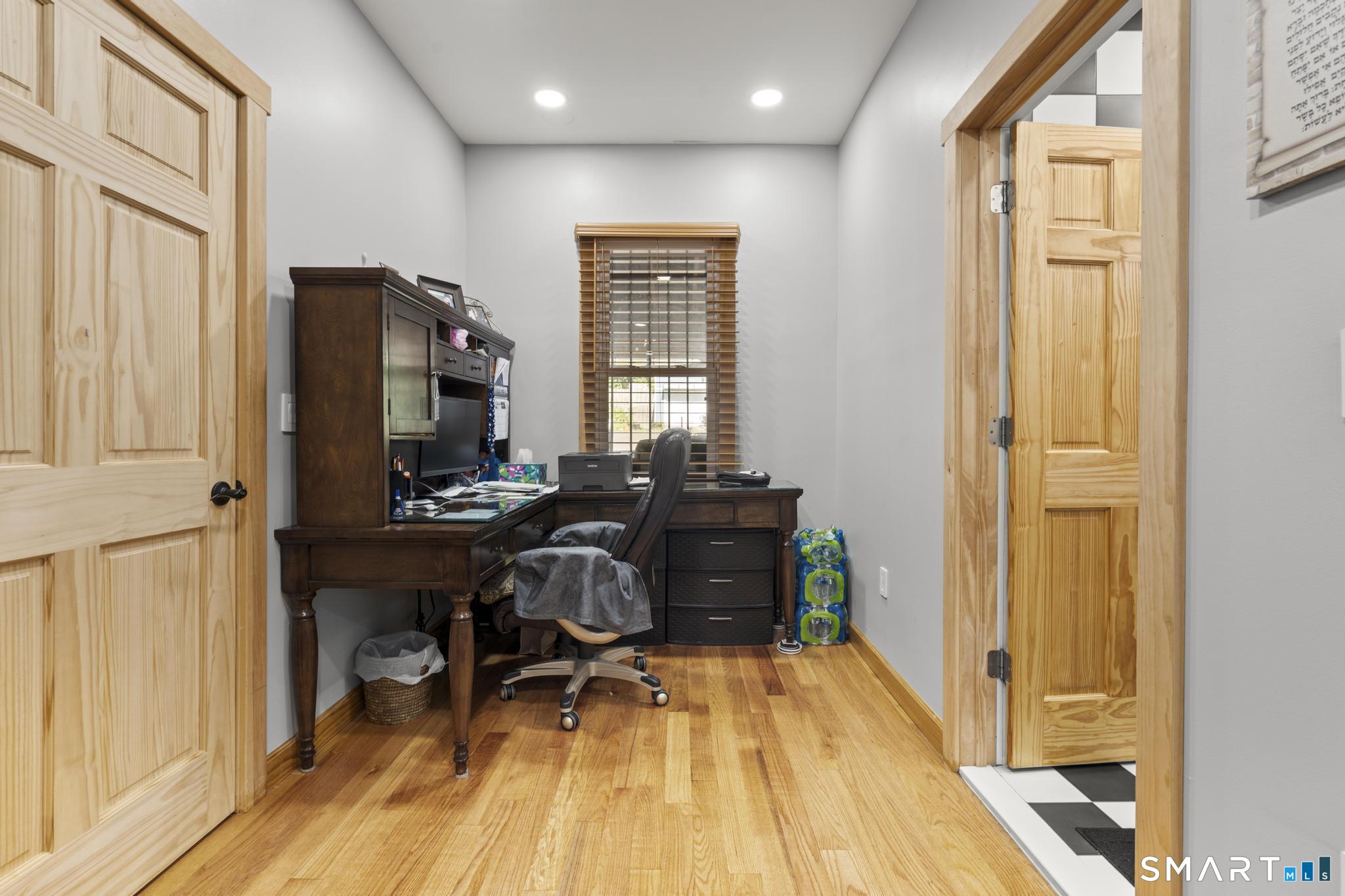476 Norton Parkway Property Photo 11