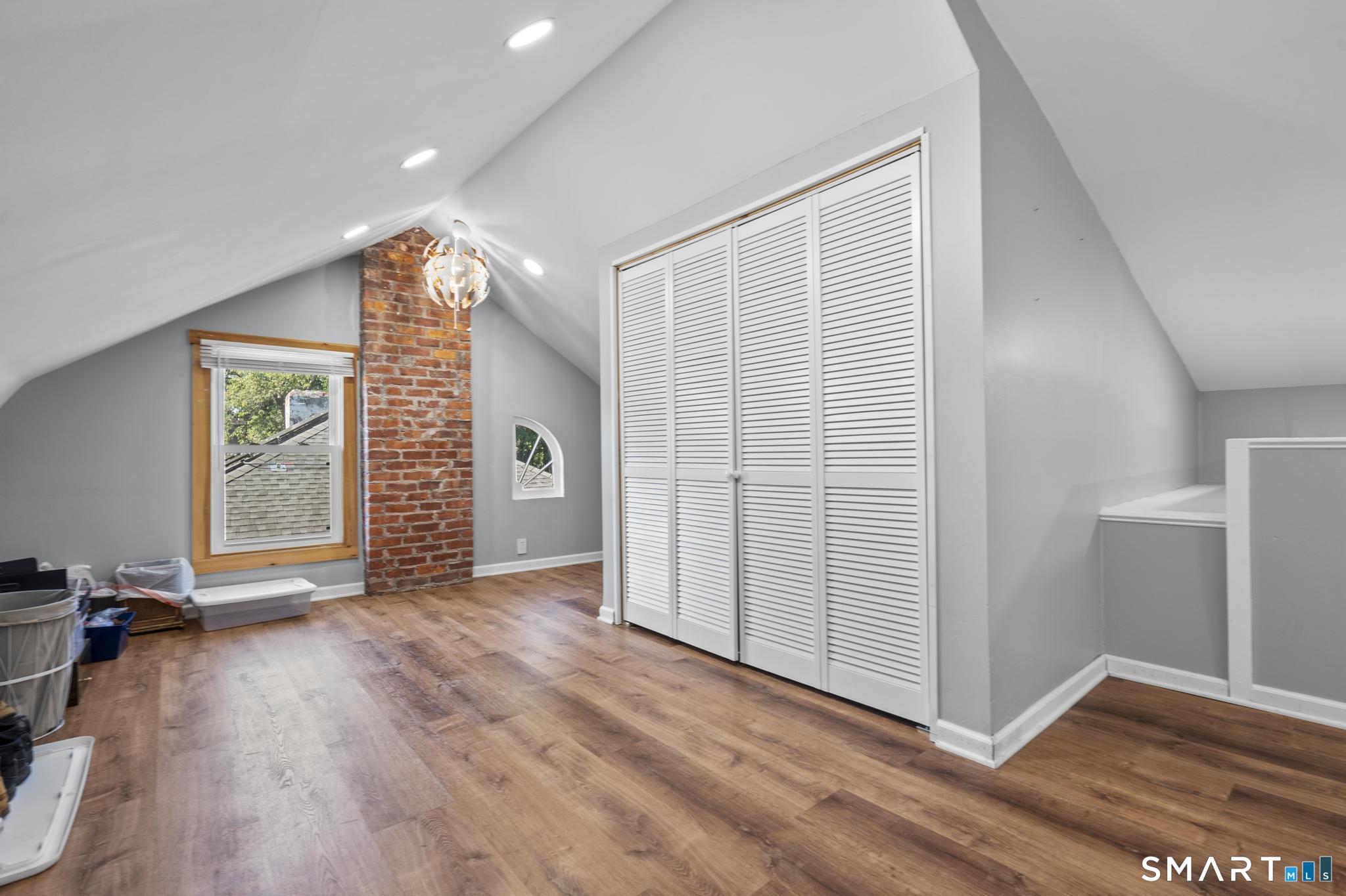 476 Norton Parkway Property Photo 23