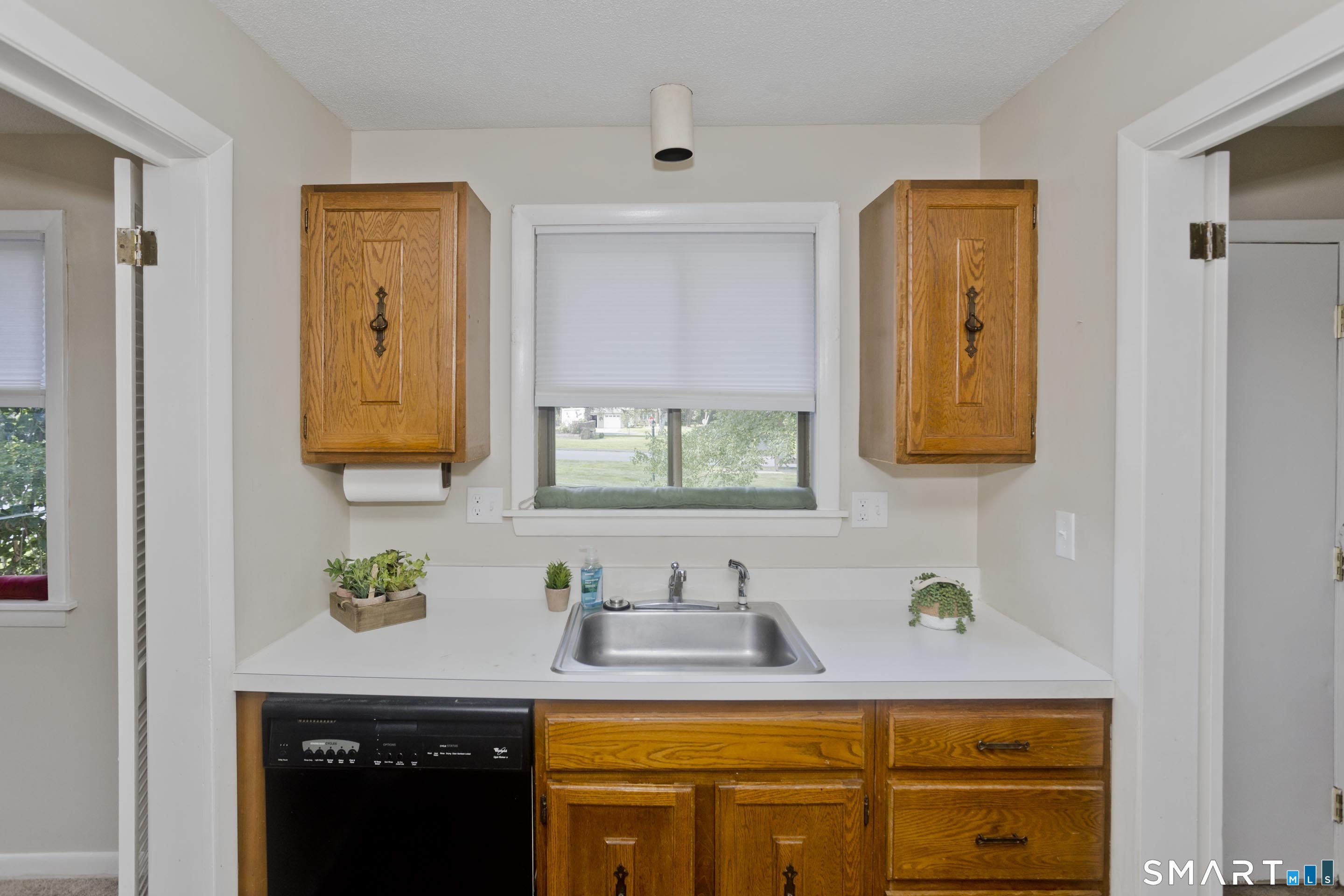 70 Landing 70 Circle Property Photo 6