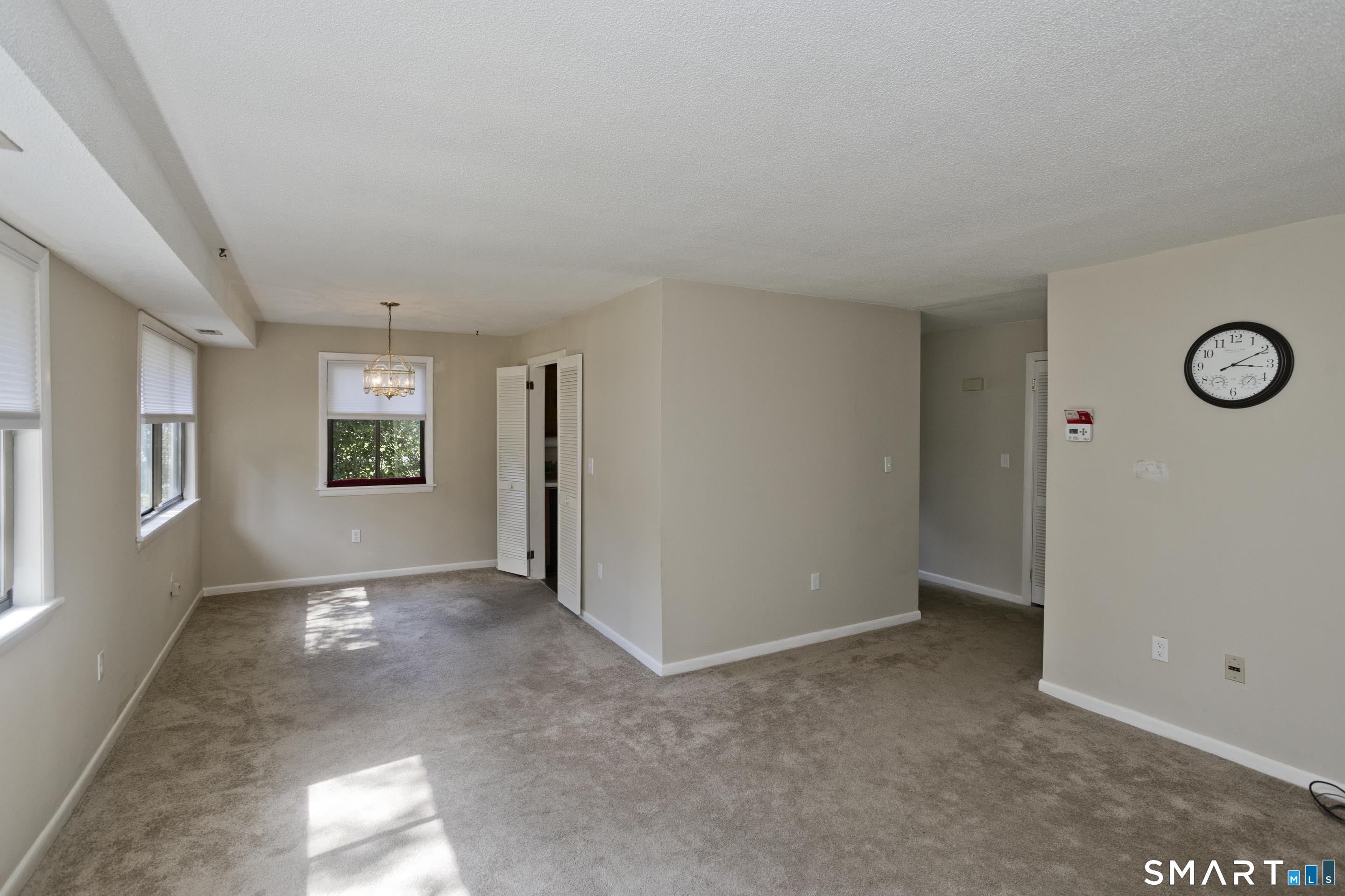 70 Landing 70 Circle Property Photo 14