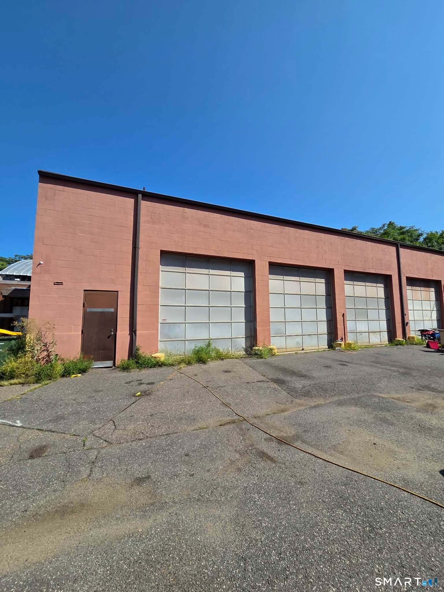 452 Meadow Street Property Photo 2