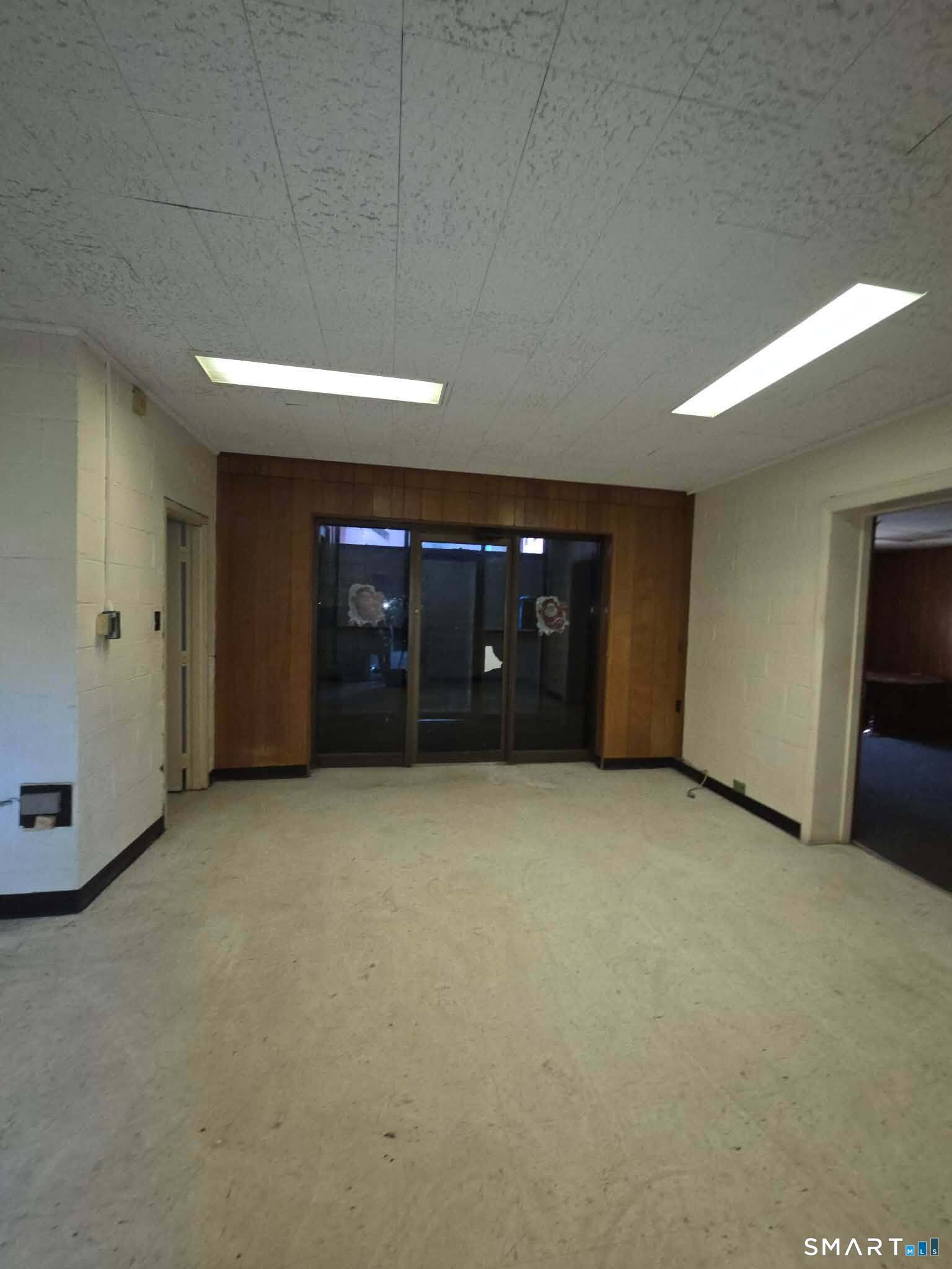 452 Meadow Street Property Photo 4