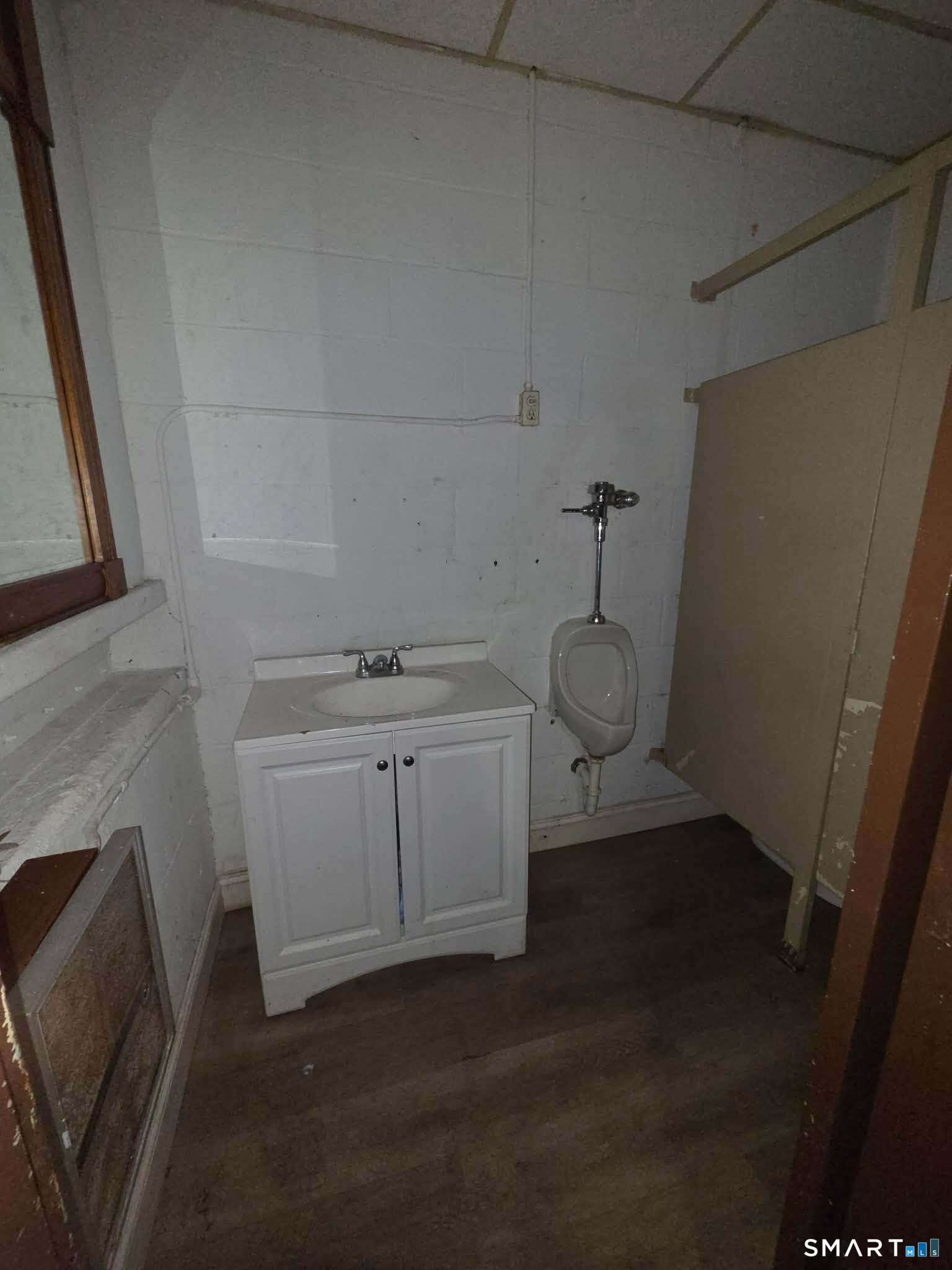 452 Meadow Street Property Photo 8