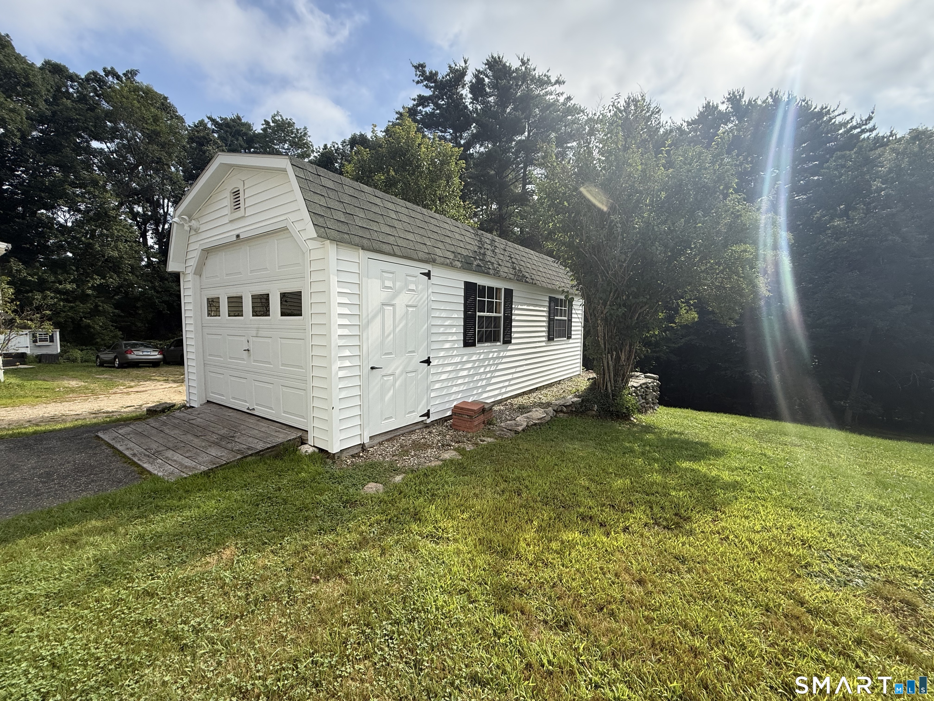 133 Church Street Property Photo 4