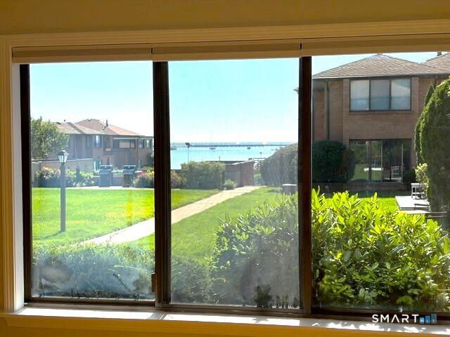 350 Grovers 1h Avenue Property Photo 3