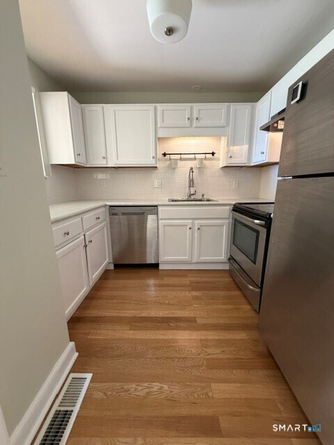 350 Grovers 1h Avenue Property Photo 6
