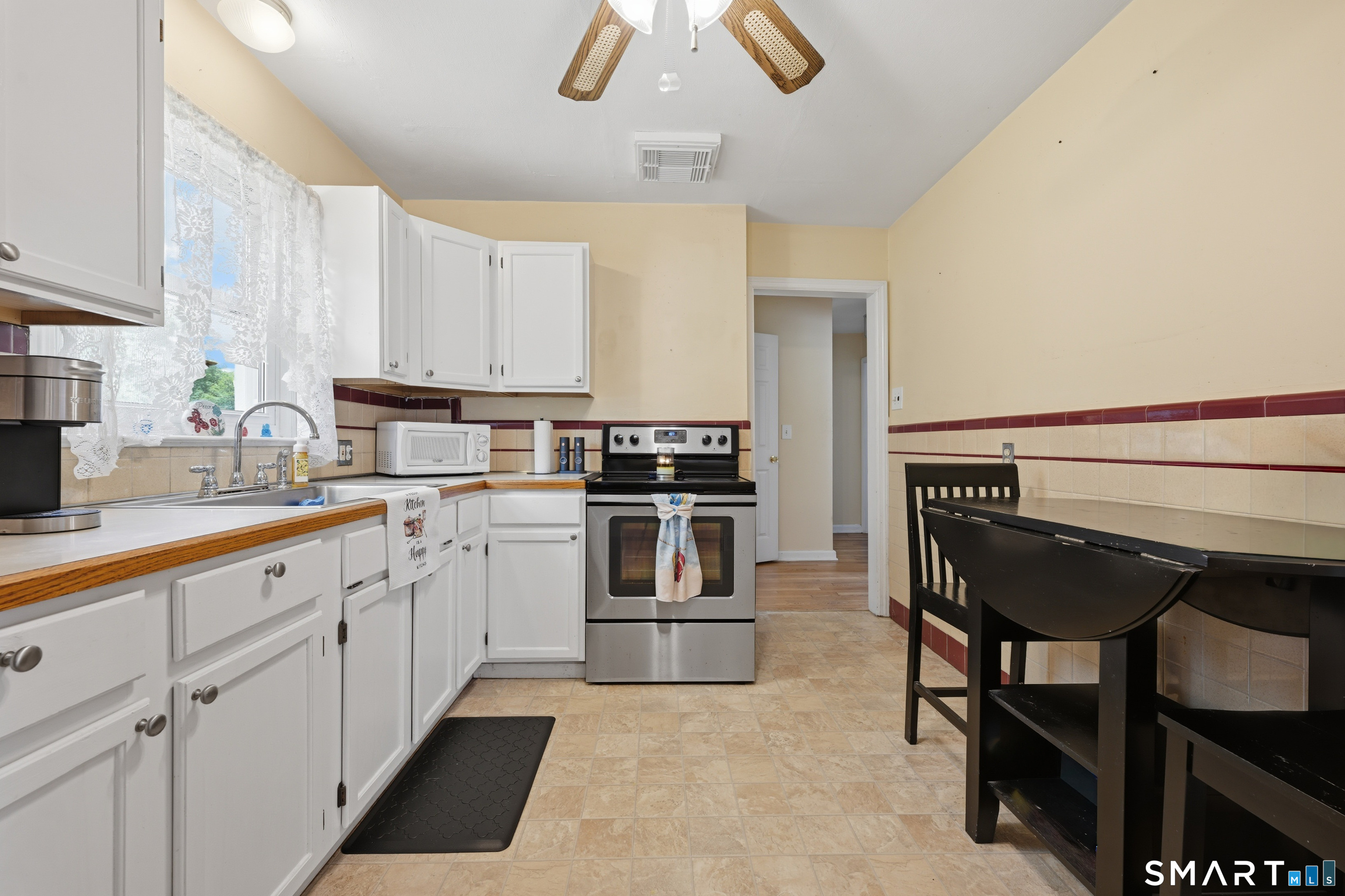 150 Clough Road Property Photo 8