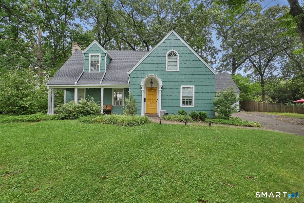 117 Princeton Street Property Photo 1