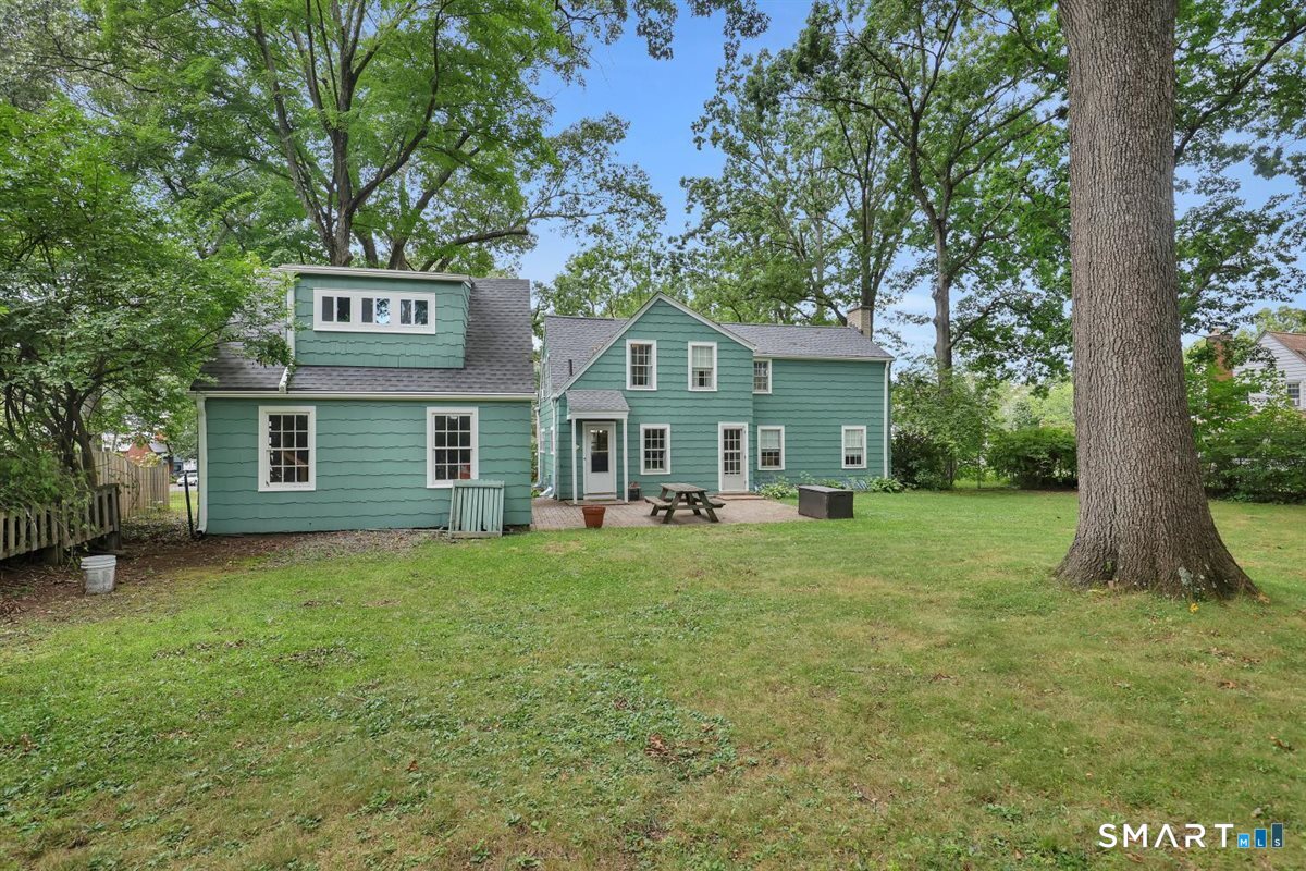 117 Princeton Street Property Photo 5